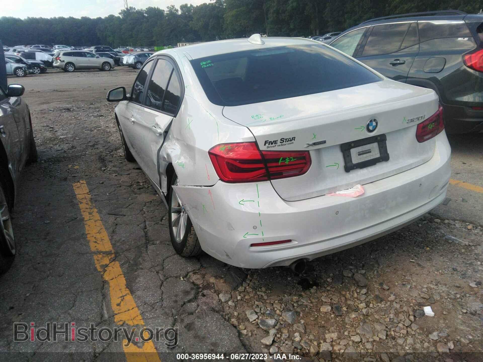 2016 BMW 320I - VIN: WBA8E5G54GNT94972 - Фото 3