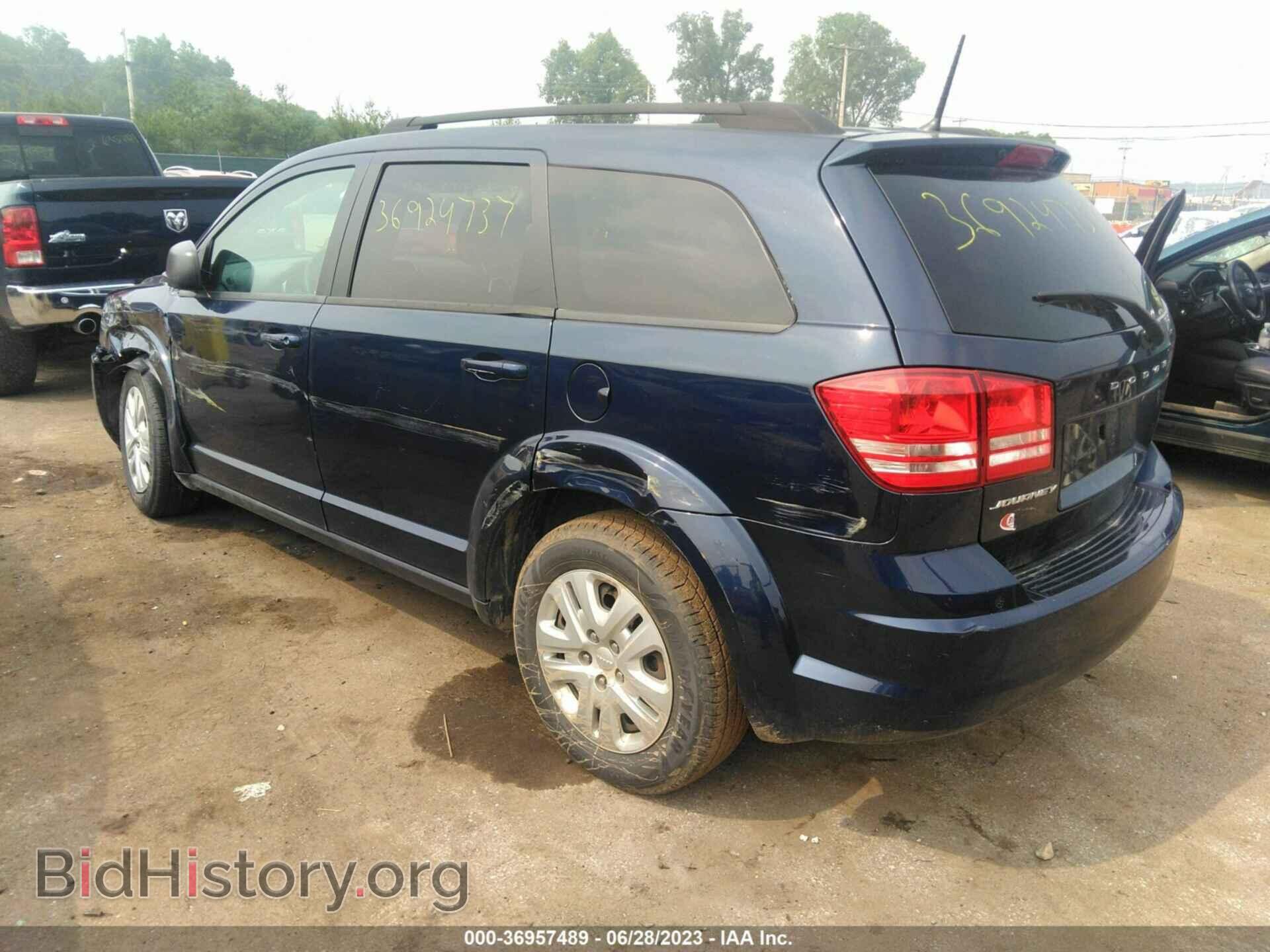 2018 DODGE JOURNEY - VIN: 3C4PDCAB7JT528806 - Фото 3