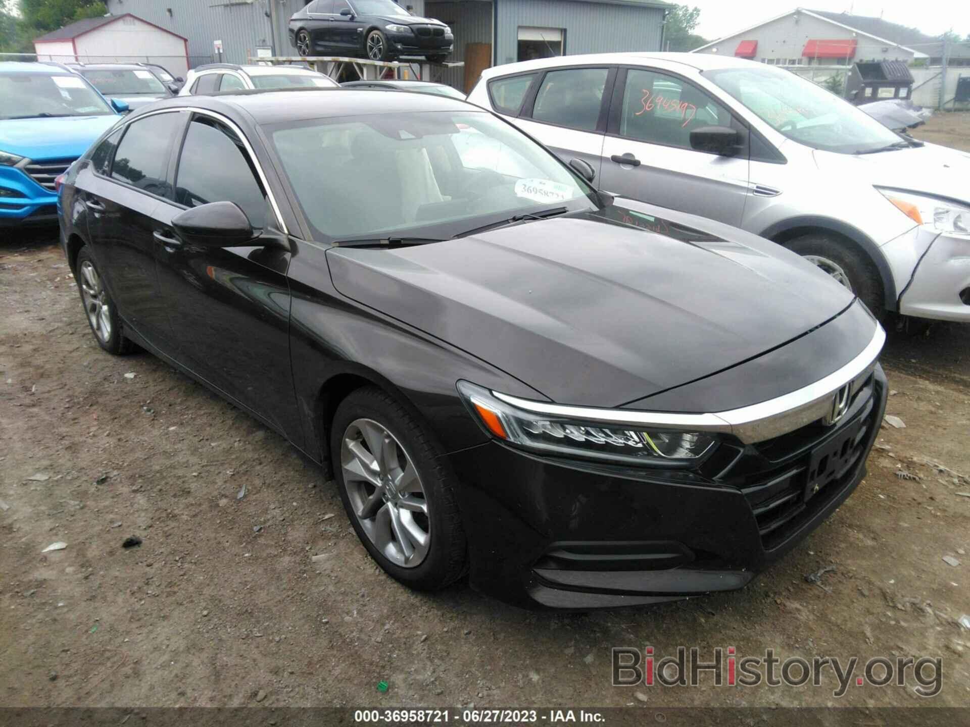 Photo 1HGCV1F12JA158633 - HONDA ACCORD SEDAN 2018