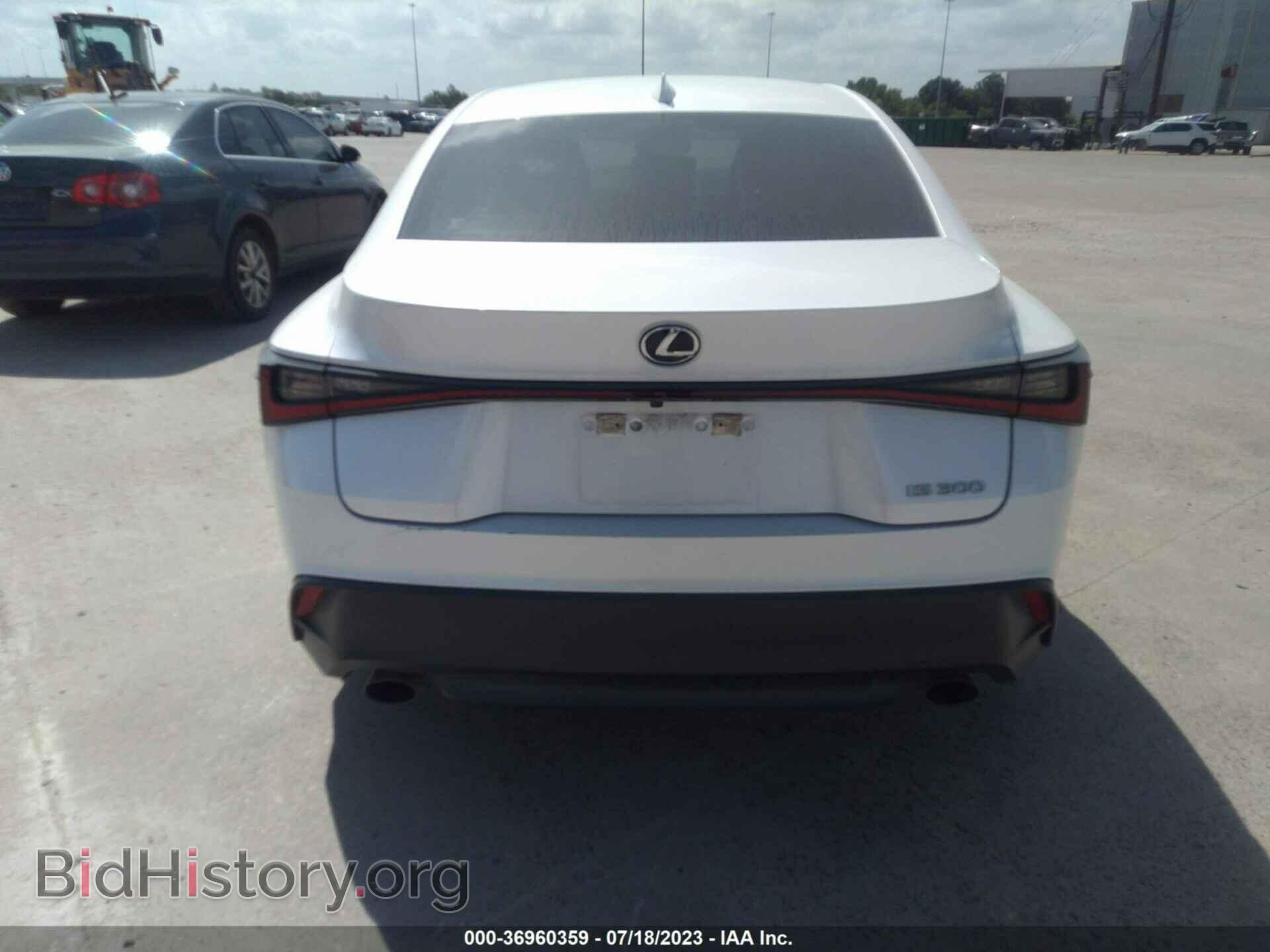 2021 LEXUS IS - VIN: JTHAA1D20M5113604 - Photo 15