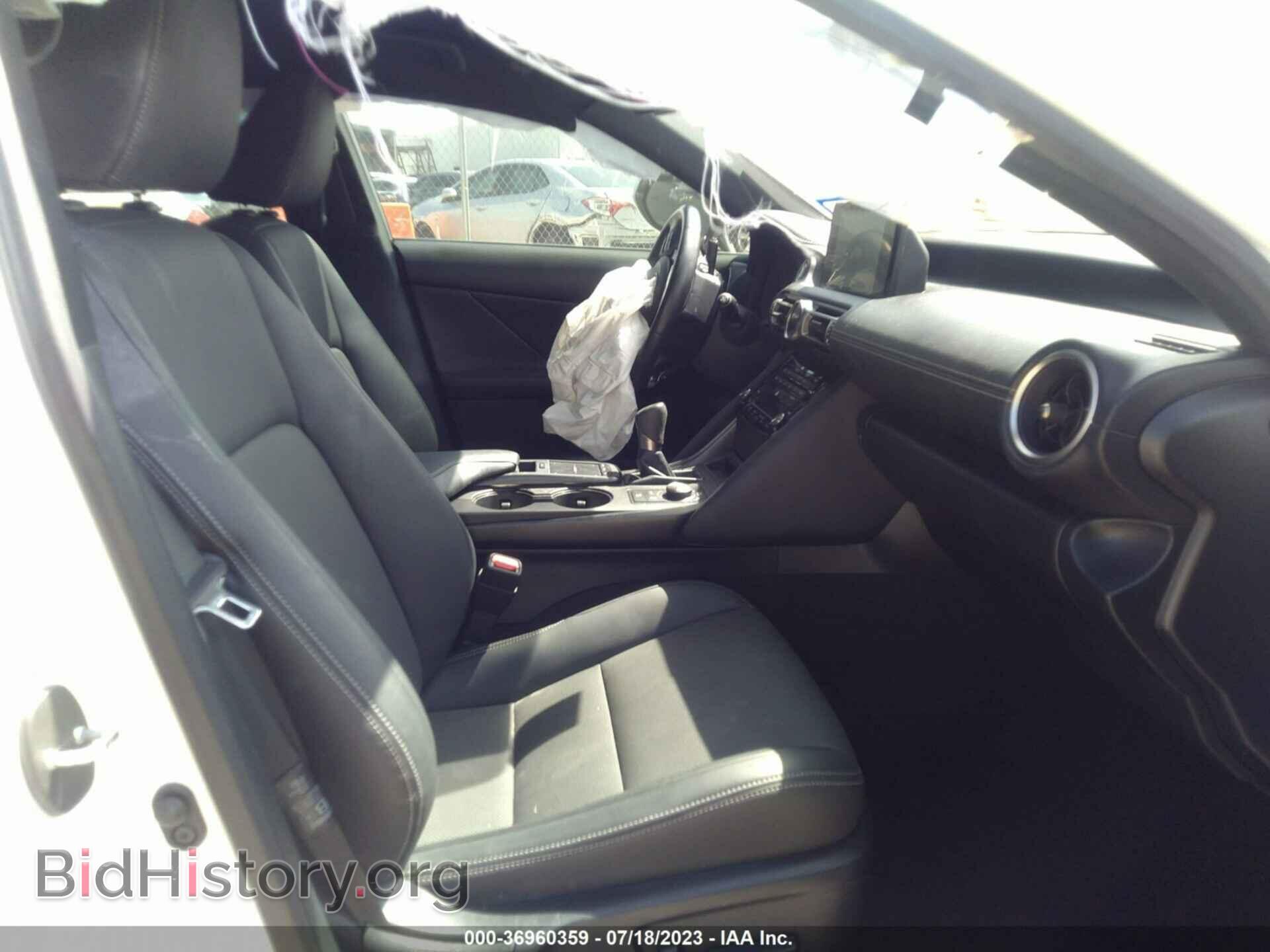 2021 LEXUS IS - VIN: JTHAA1D20M5113604 - Photo 5