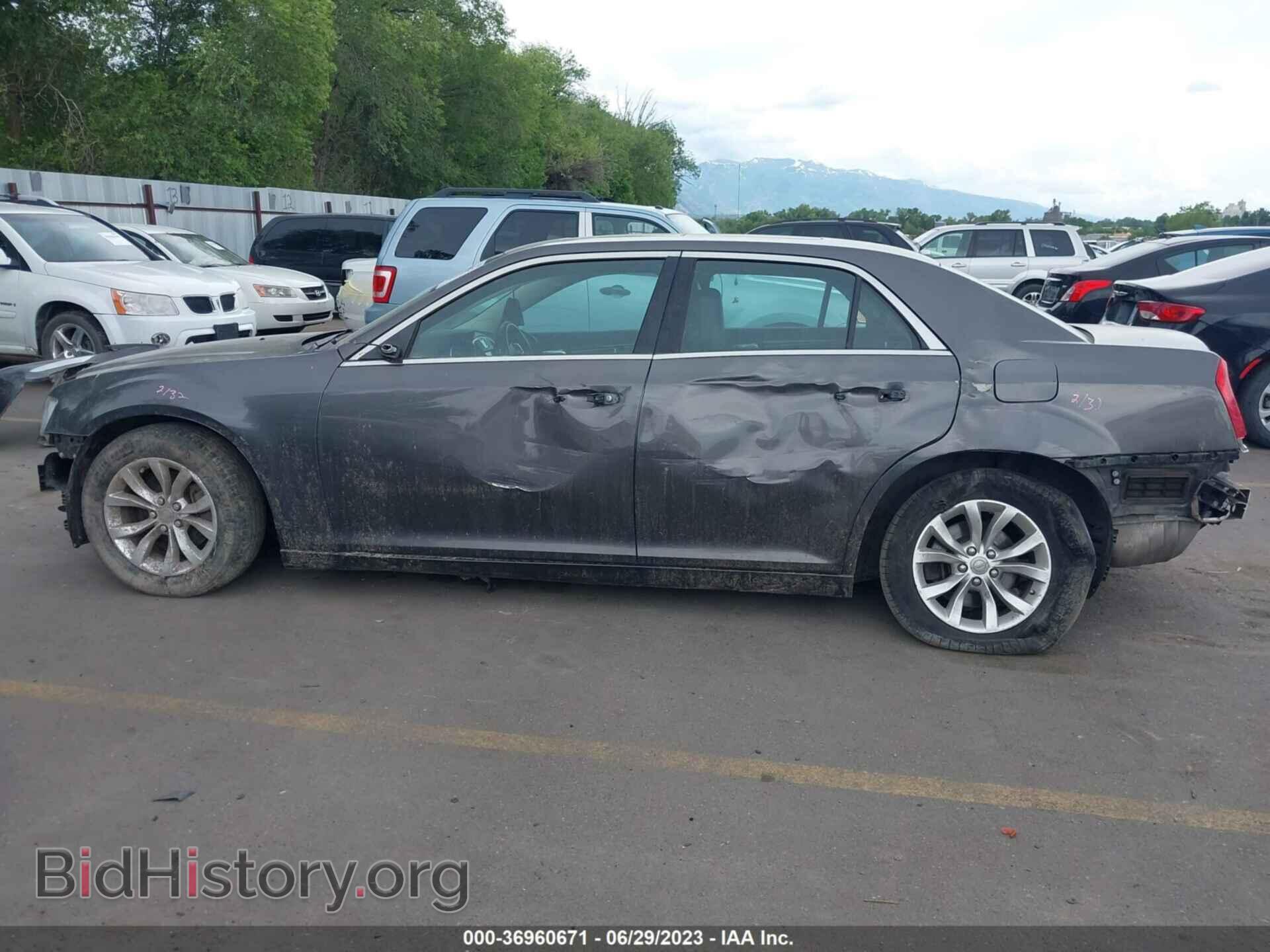 2015 CHRYSLER 300 - VIN: 2C3CCAAG3FH881663 - Photo 15
