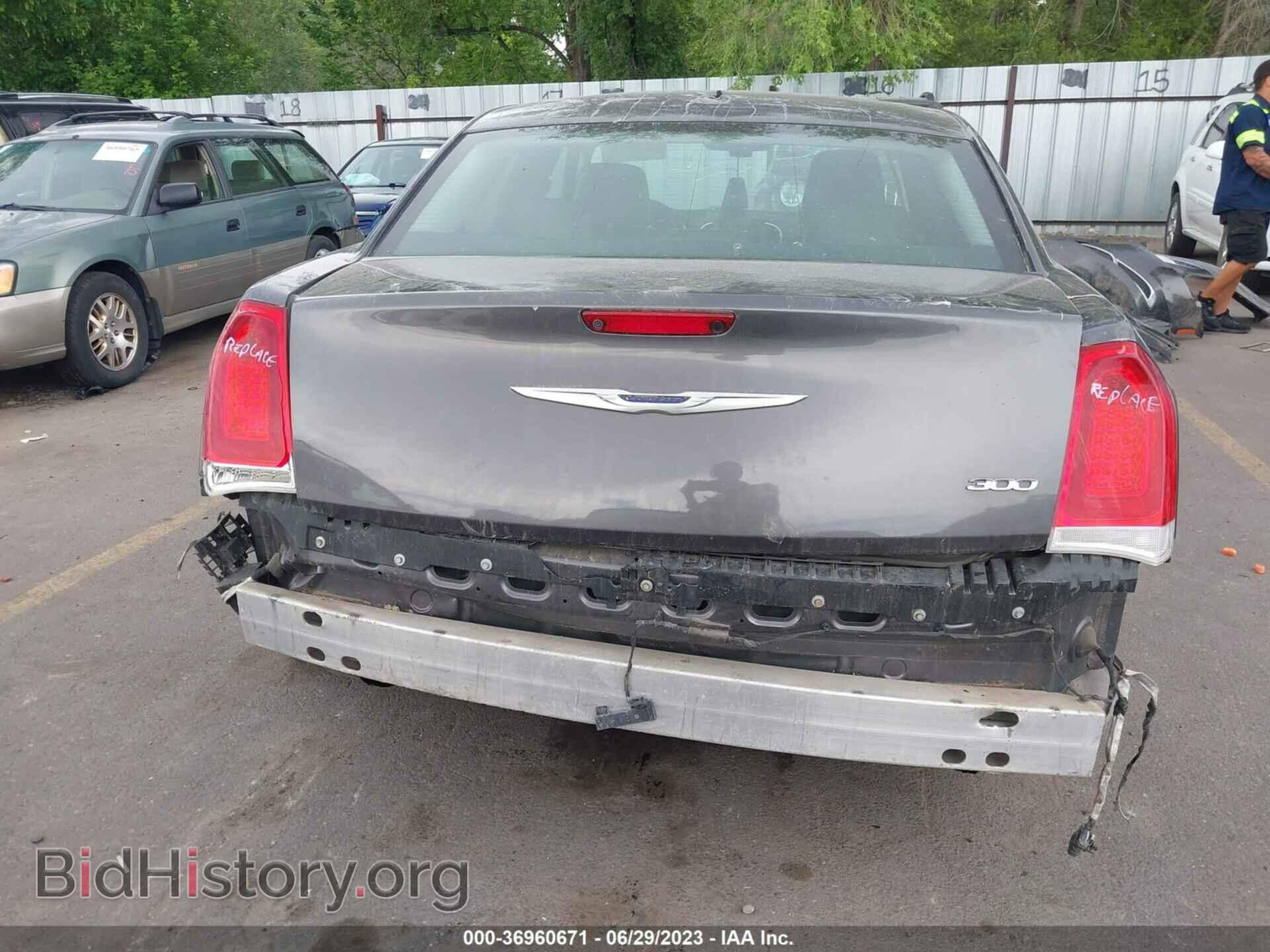 2015 CHRYSLER 300 - VIN: 2C3CCAAG3FH881663 - Photo 17