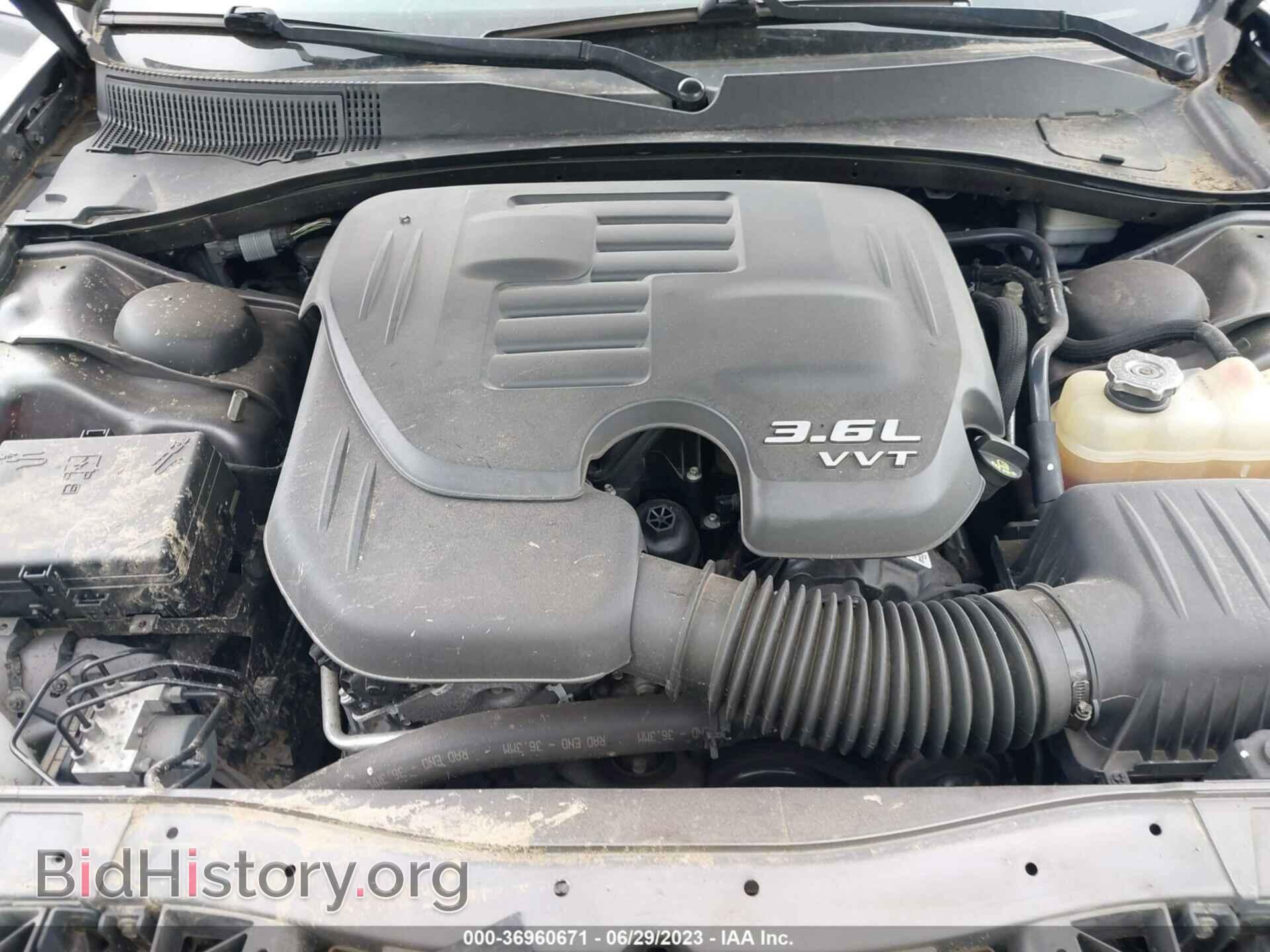 2015 CHRYSLER 300 - VIN: 2C3CCAAG3FH881663 - Photo 10