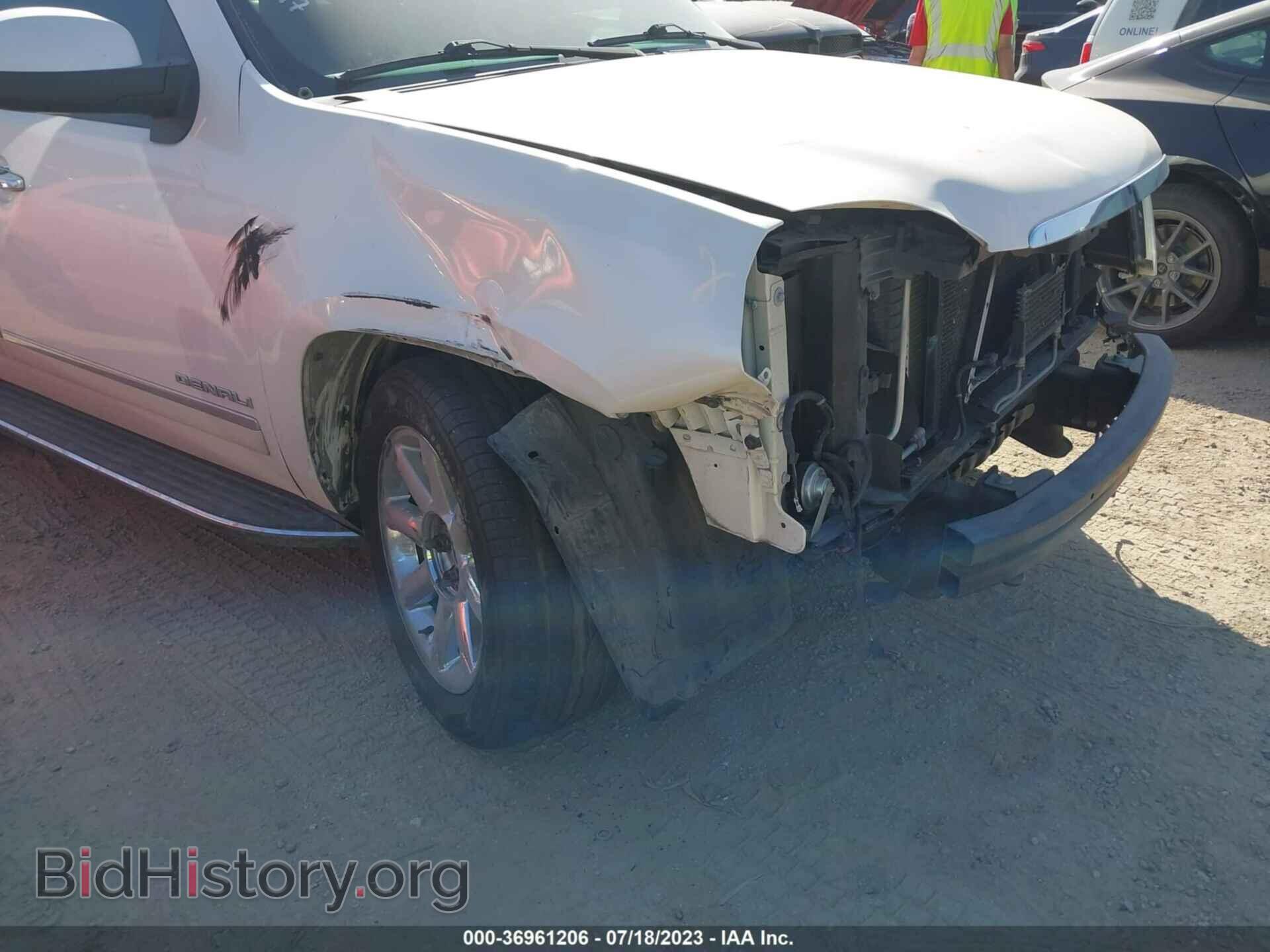 2013 GMC YUKON - VIN: 1GKS2EEF0DR220810 - Photo 6