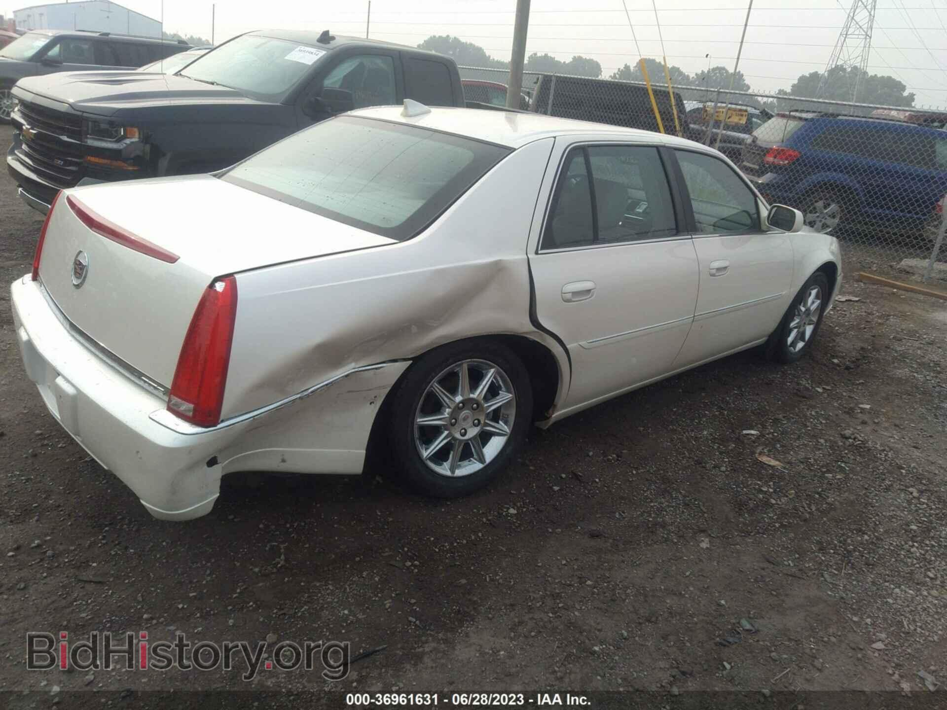 2011 CADILLAC DTS - VIN: 1G6KD5E61BU101909 - Фото 4