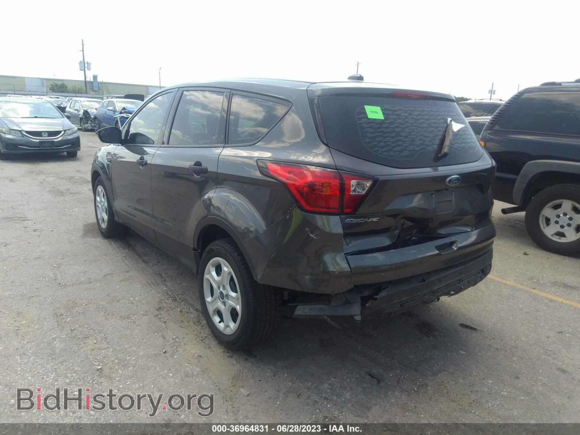 2019 FORD ESCAPE - VIN: 1FMCU0F70KUC52229 - Фото 3