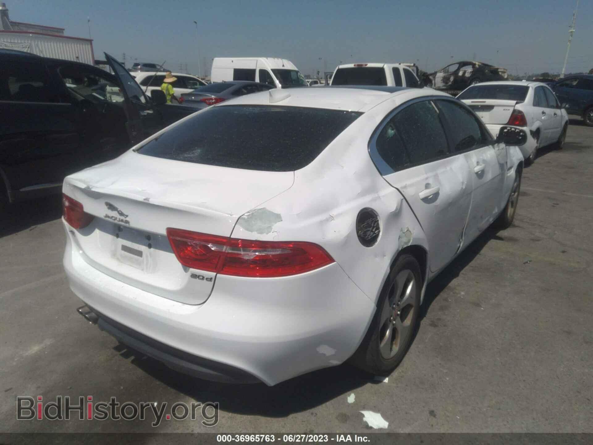 2017 JAGUAR XE - VIN: SAJAR4BN1HA970893 - Фото 4