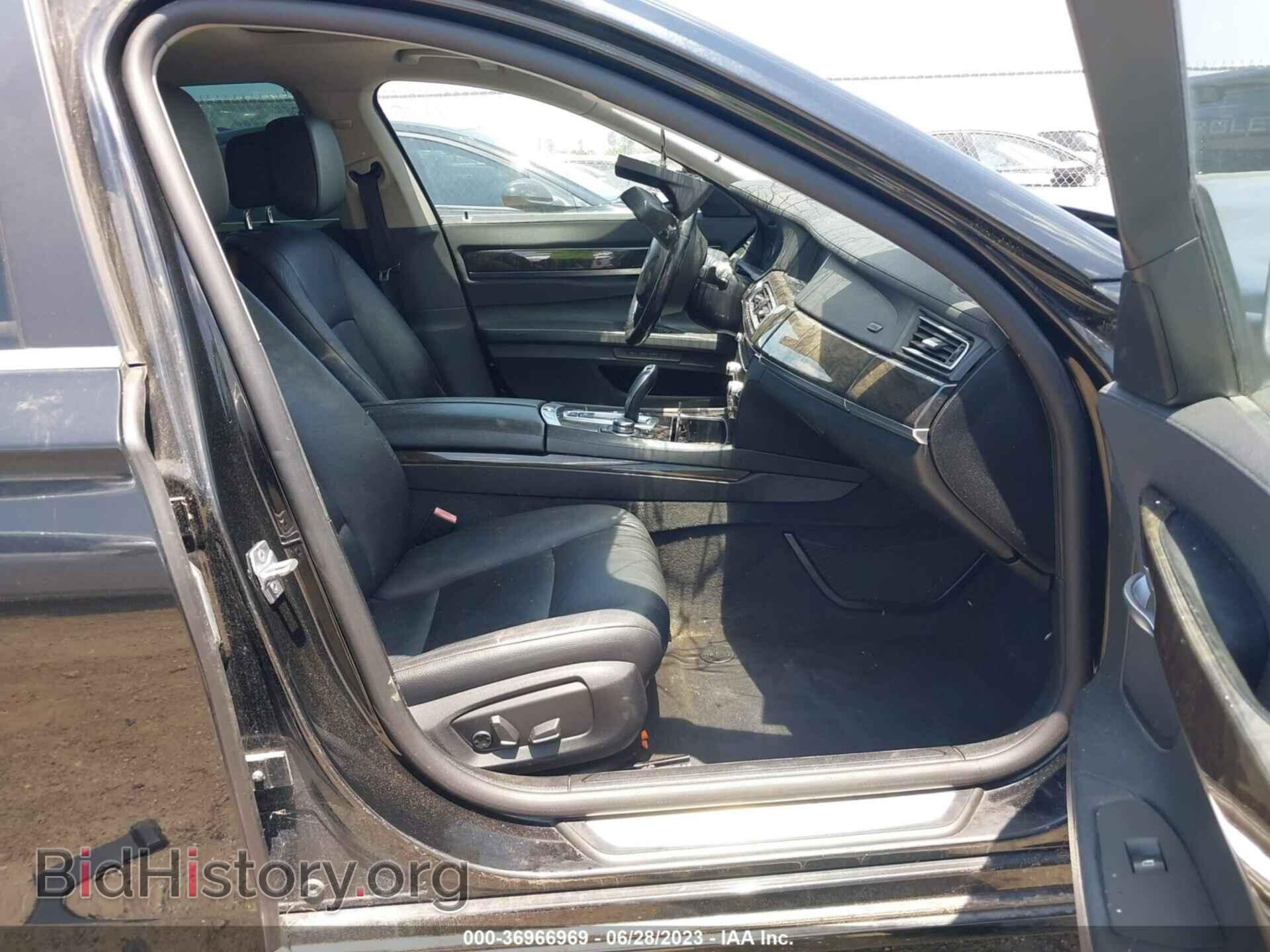 2013 BMW 740LI - VIN: WBAYE4C54DD136811 - Фото 5