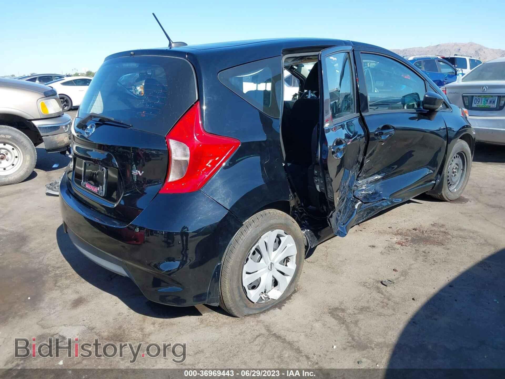 2018 NISSAN VERSA NOTE - VIN: 3N1CE2CP1JL361117 - Фото 4