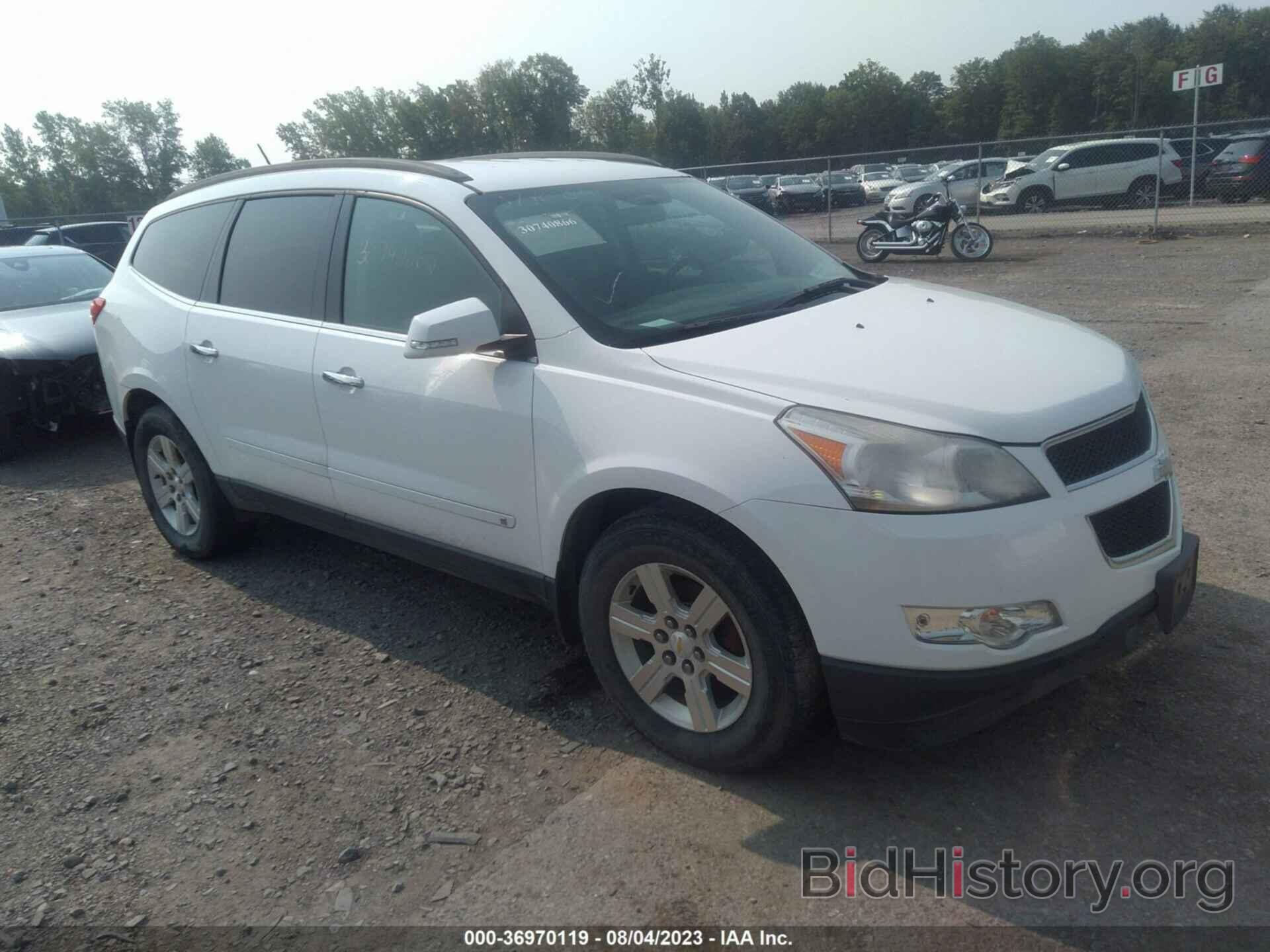 Photo 1GNLVFED6AS126163 - CHEVROLET TRAVERSE 2010