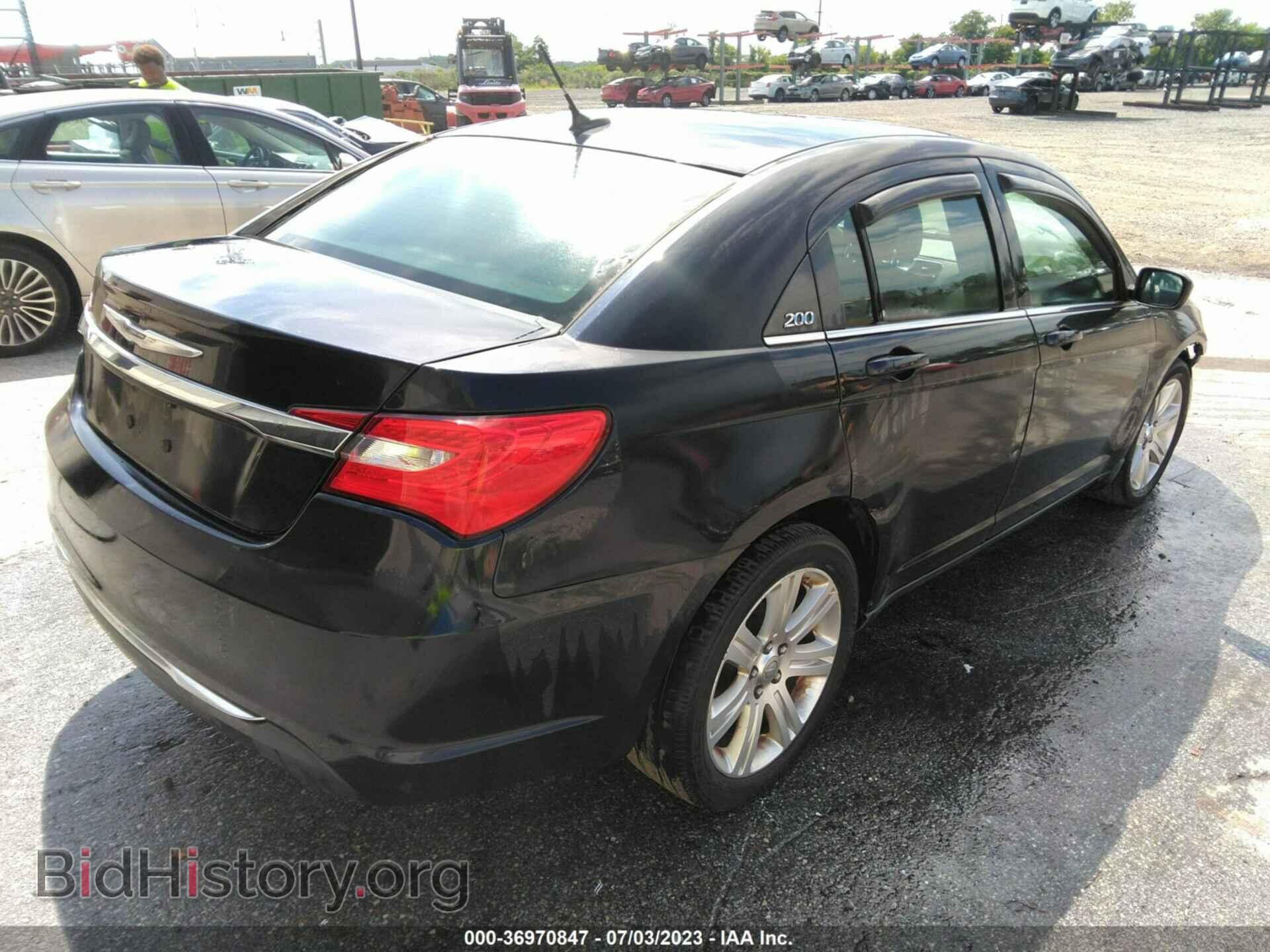 2011 CHRYSLER 200 - VIN: 1C3BC1FB6BN584283 - Фото 4