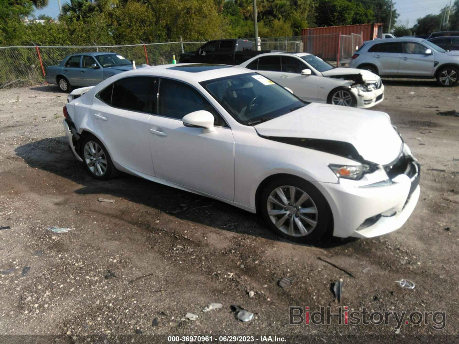 Photo JTHCM1D22G5006719 - LEXUS IS 300 2016