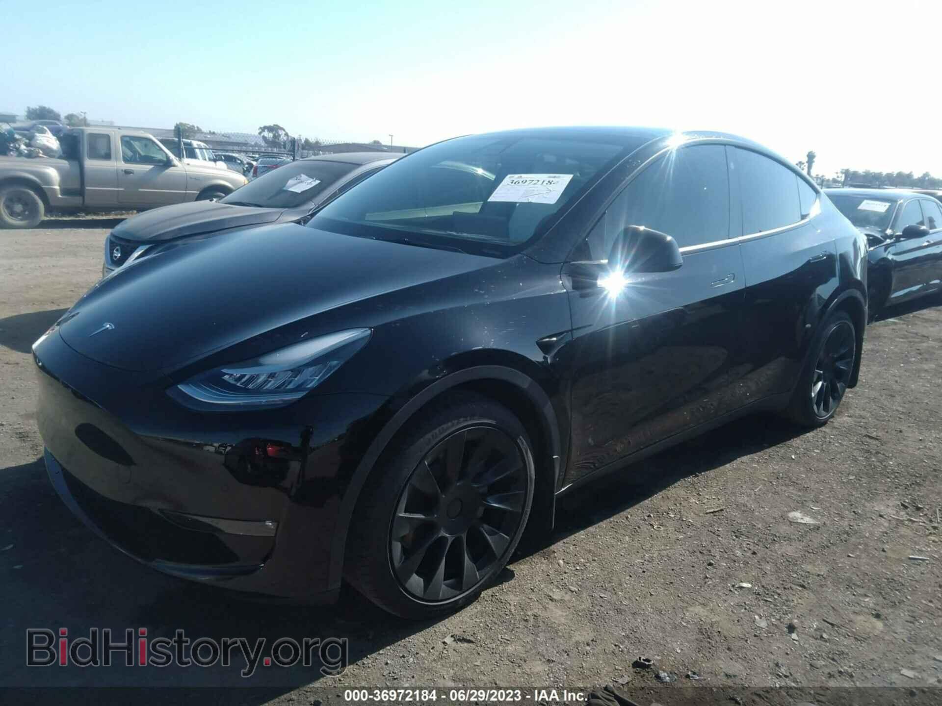 2022 TESLA MODEL Y - VIN: 7SAYGAEE8NF387739 - Photo 2