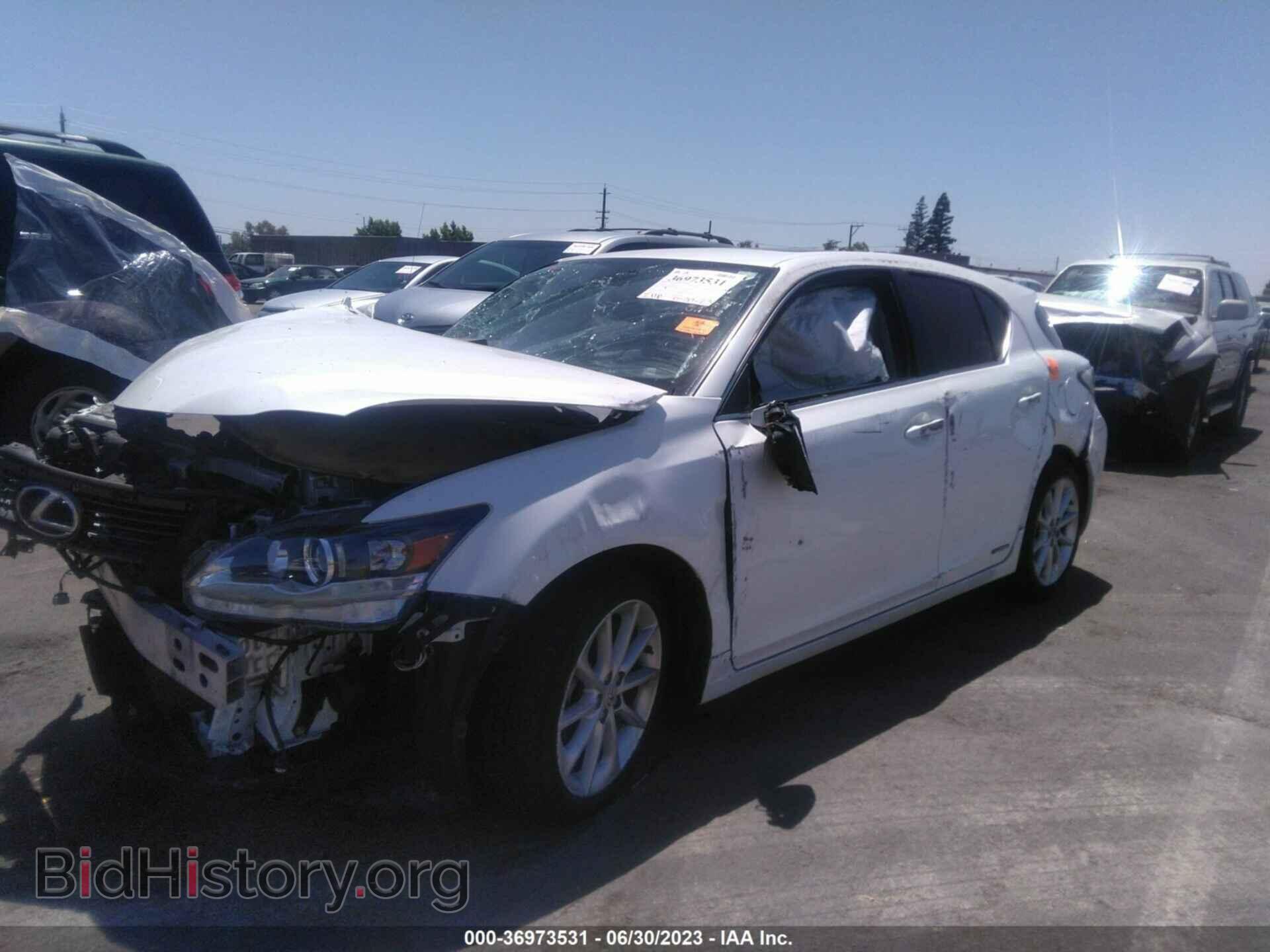 2013 LEXUS CT 200H - VIN: JTHKD5BHXD2168539 - Фото 2