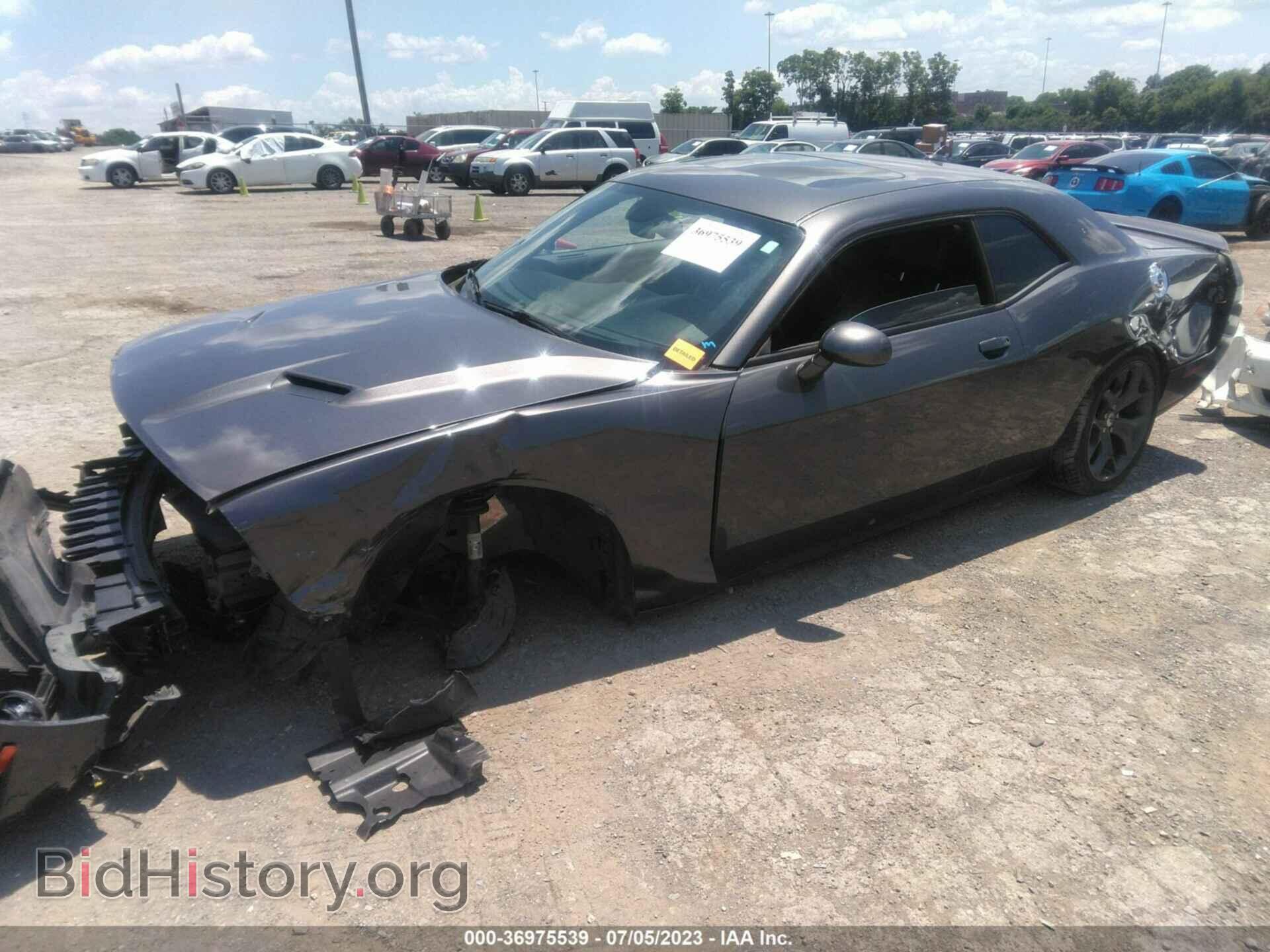 2018 DODGE CHALLENGER - VIN: 2C3CDZAG8JH270581 - Фото 2
