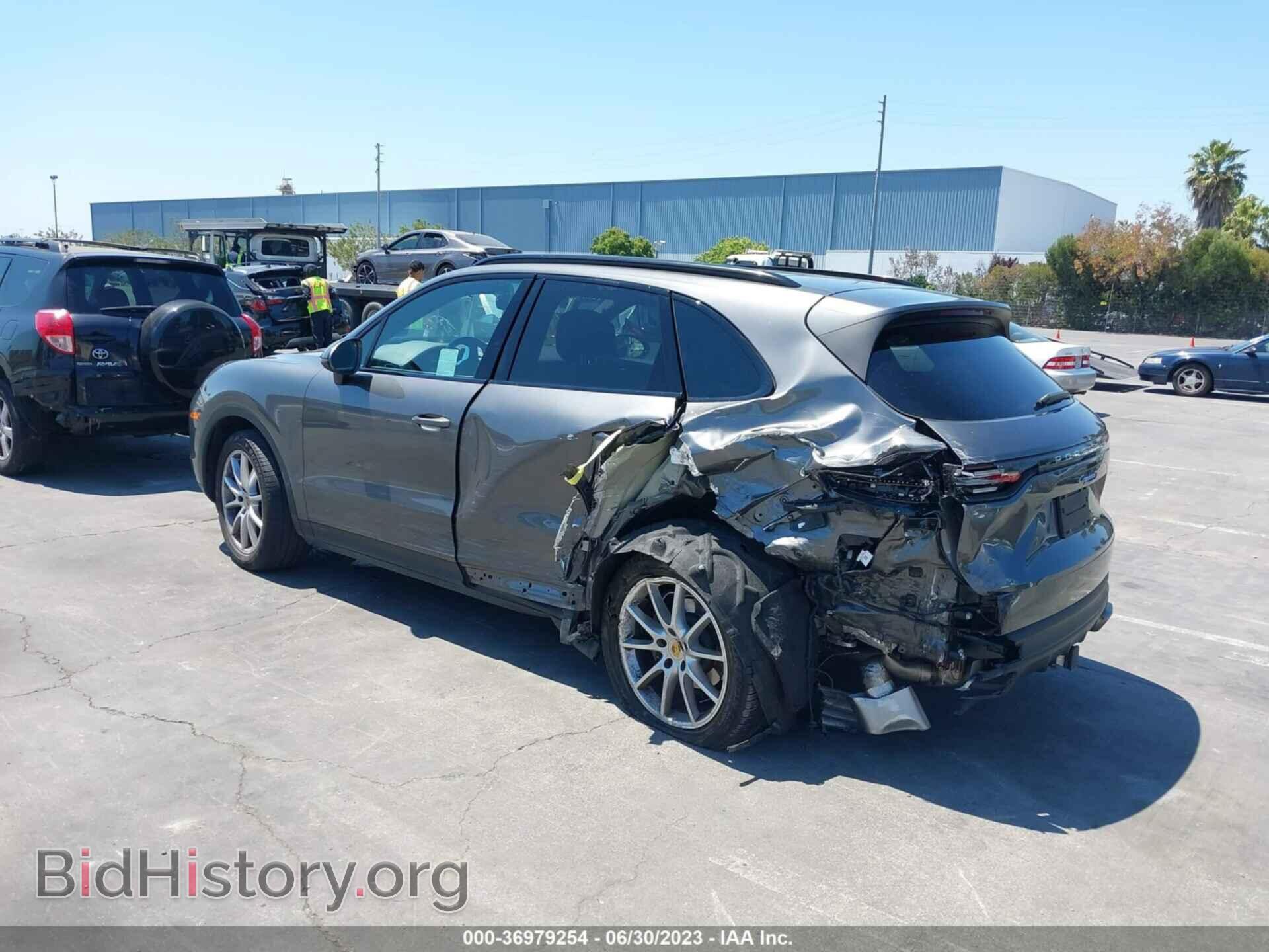 2021 PORSCHE CAYENNE - VIN: WP1AA2AY2MDA00211 - Photo 3