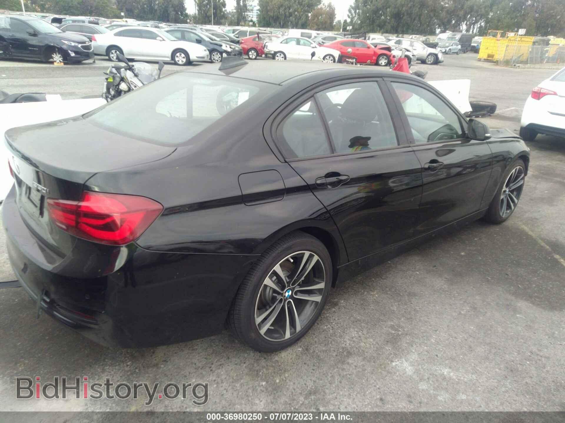 2018 BMW 3 SERIES - VIN: WBA8B9C53JEE82170 - Фото 4