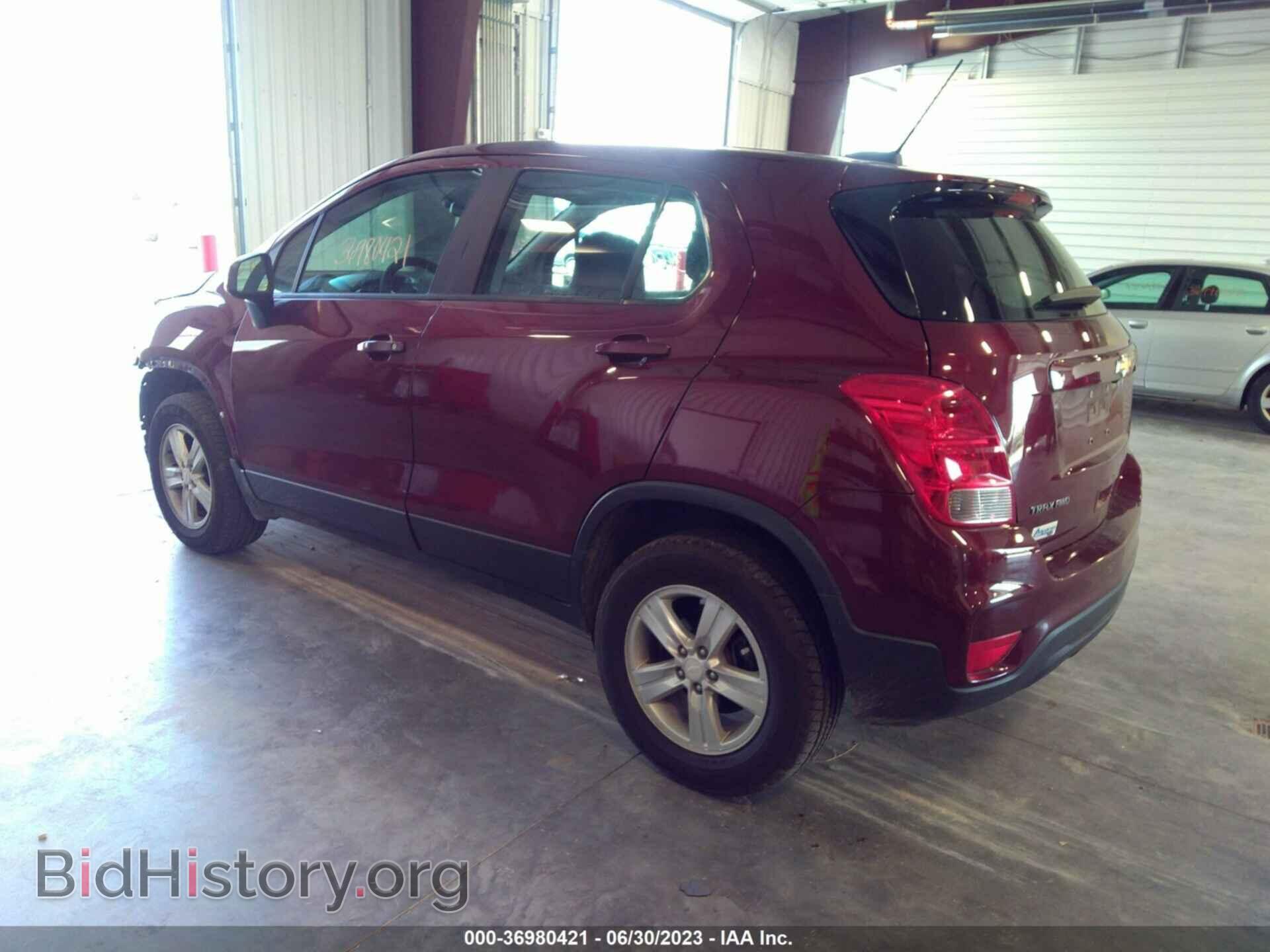 2017 CHEVROLET TRAX - VIN: 3GNCJNSBXHL184388 - Фото 3
