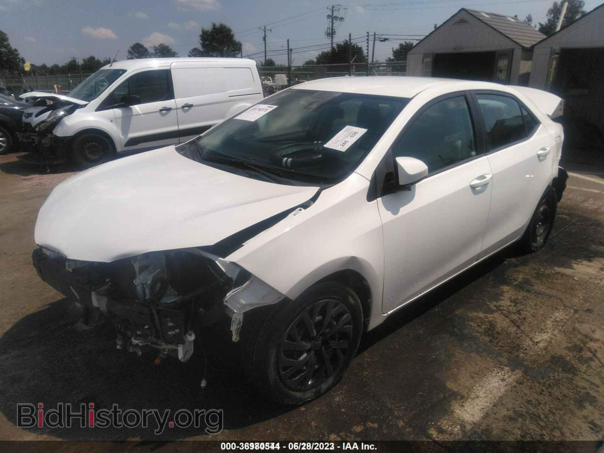 2017 TOYOTA COROLLA - VIN: 2T1BURHE3HC864818 - Фото 2