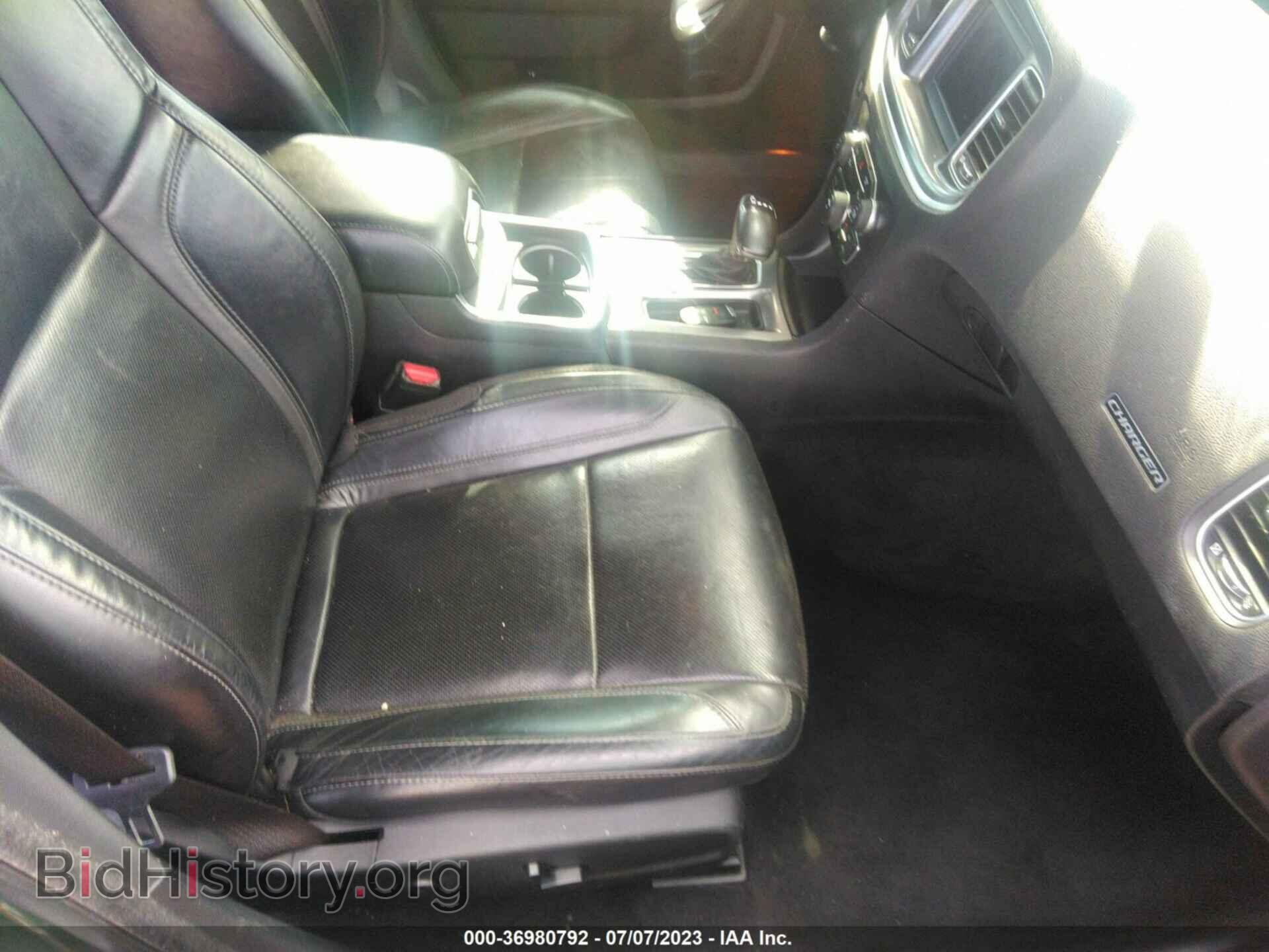 2019 DODGE CHARGER - VIN: 2C3CDXBGXKH743658 - Фото 5