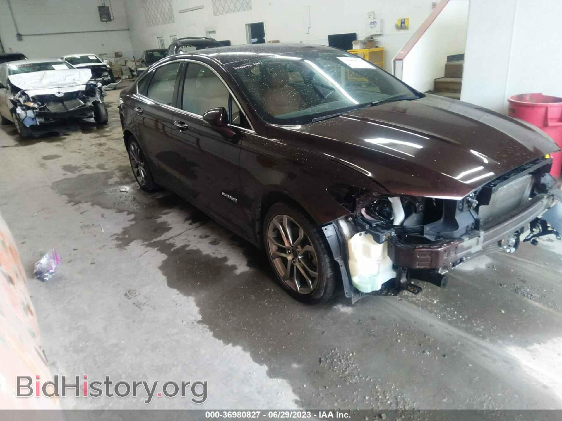 Photo 3FA6P0RU2KR255804 - FORD FUSION HYBRID 2019