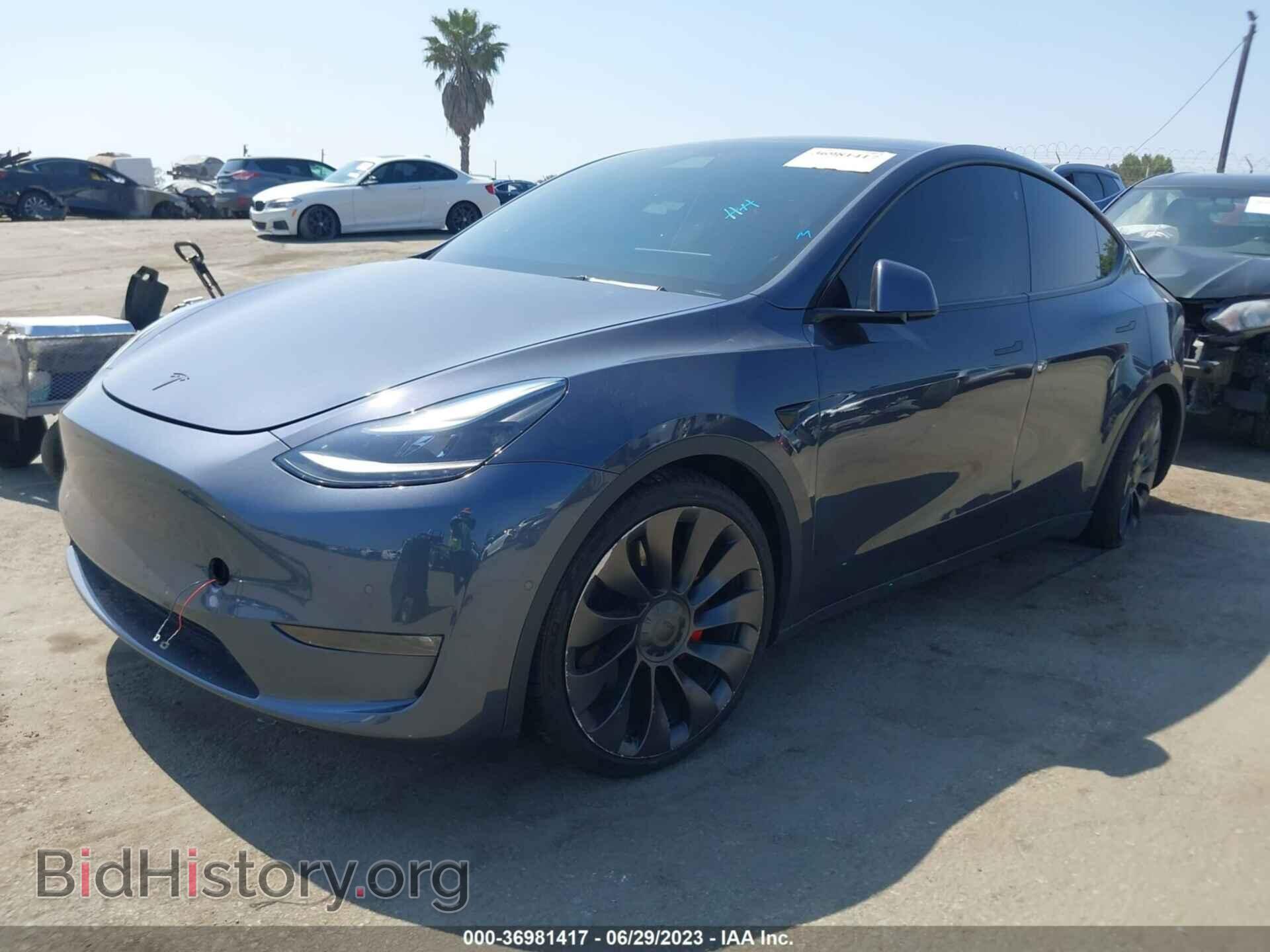 2022 TESLA MODEL Y - VIN: 7SAYGDEF4NF322140 - Фото 2