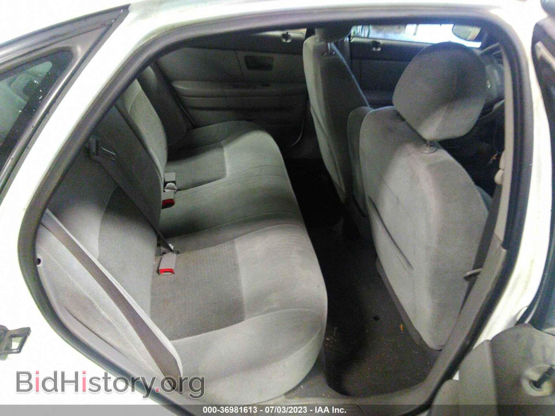 2007 FORD TAURUS - VIN: 1FAFP53U17A195828 - Фото 8