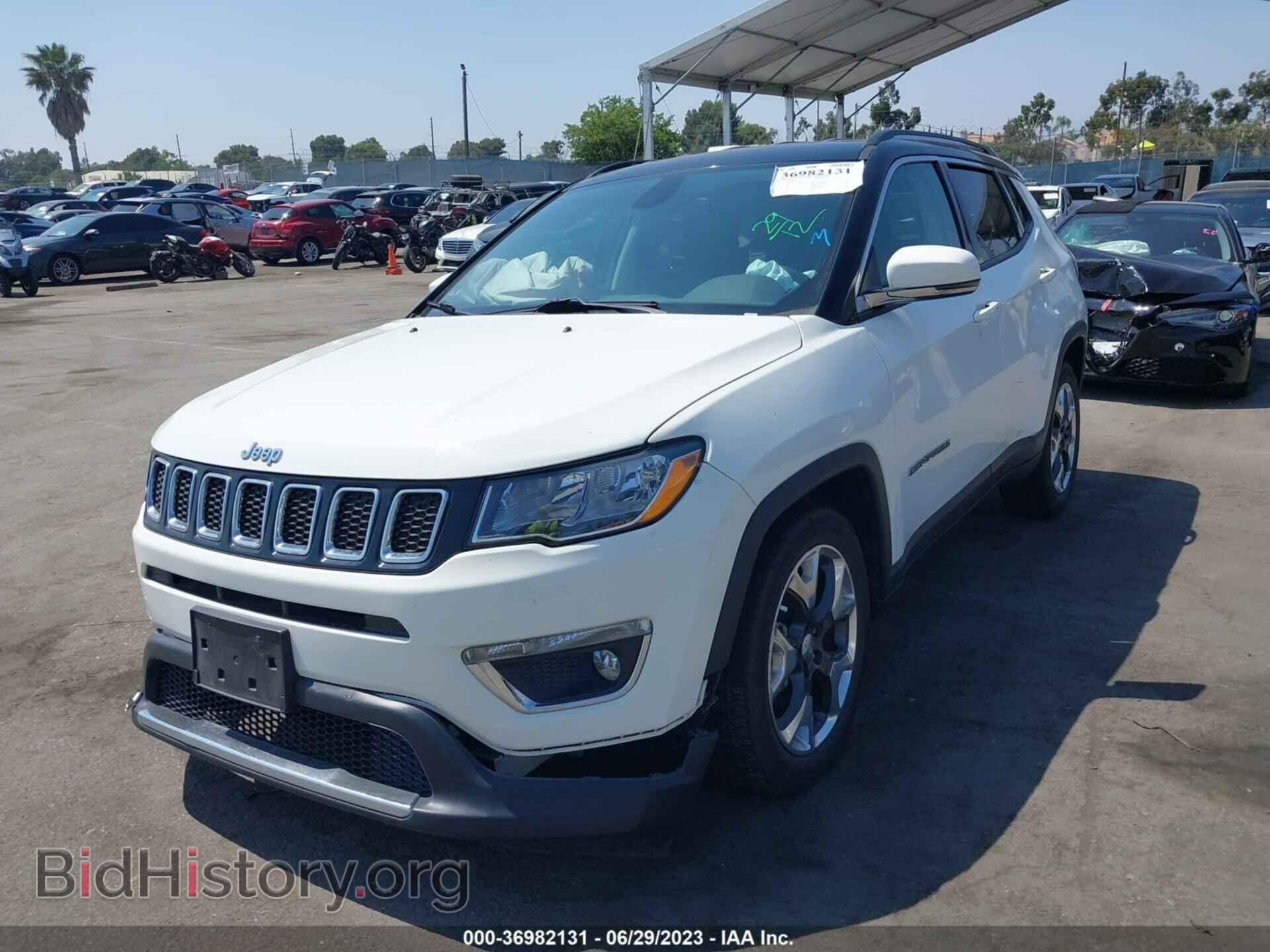 2019 JEEP COMPASS - VIN: 3C4NJCCB3KT749205 - Фото 2