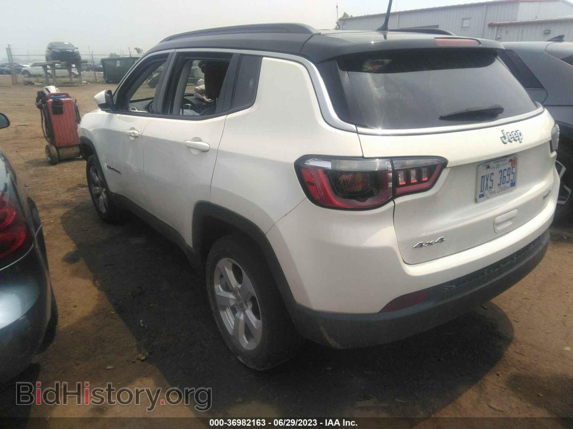 2018 JEEP COMPASS - VIN: 3C4NJDBB5JT192061 - Фото 3