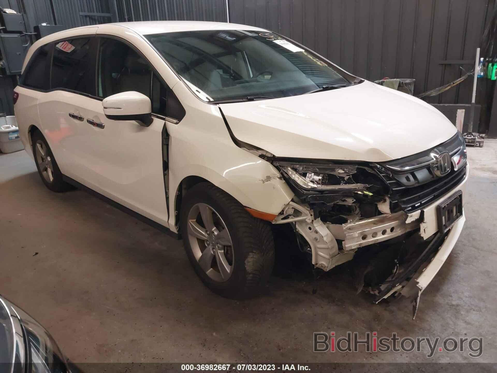 Photo 5FNRL6H56JB099122 - HONDA ODYSSEY 2018