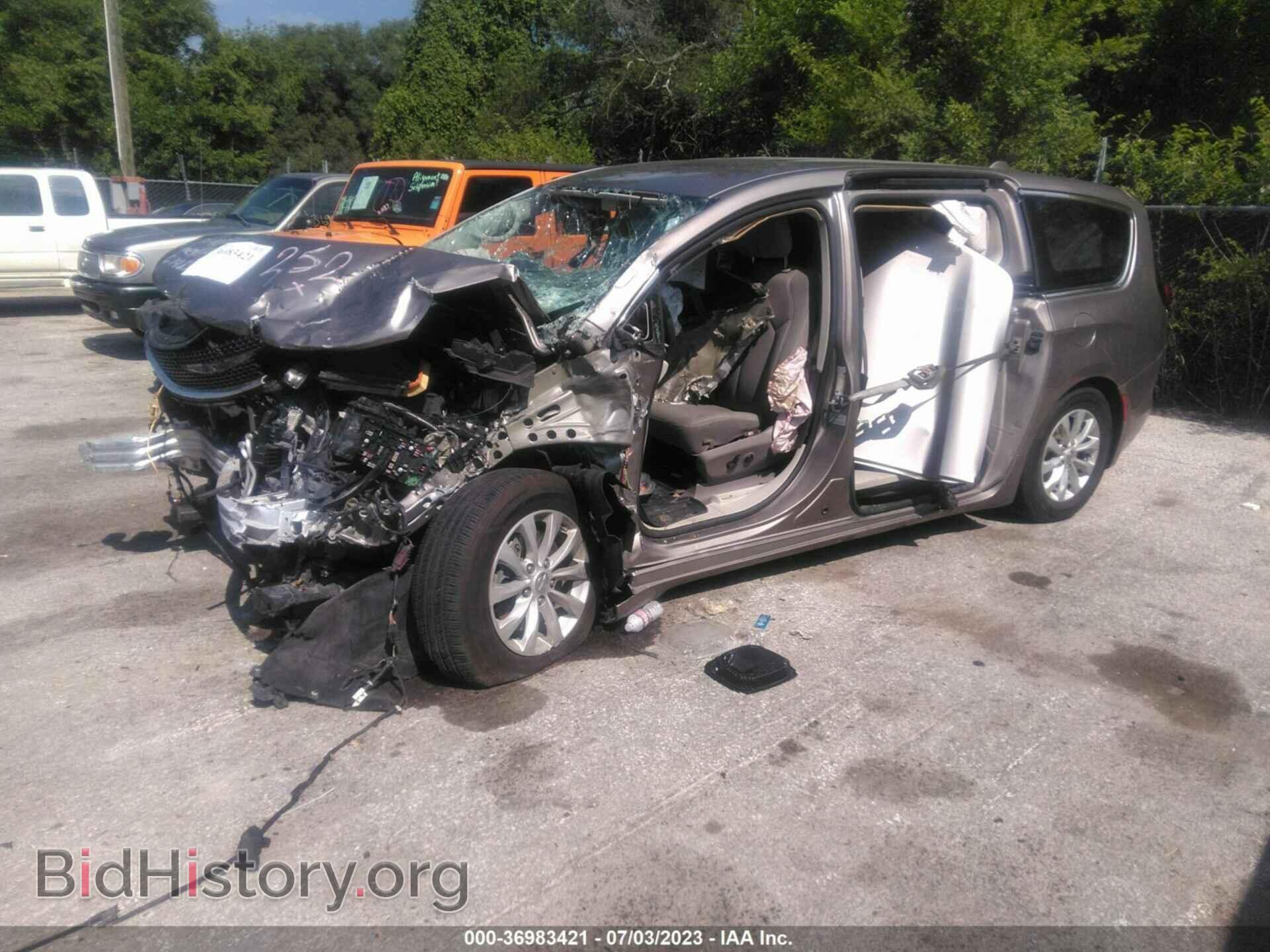 2017 CHRYSLER PACIFICA - VIN: 2C4RC1DG0HR634552 - Фото 2
