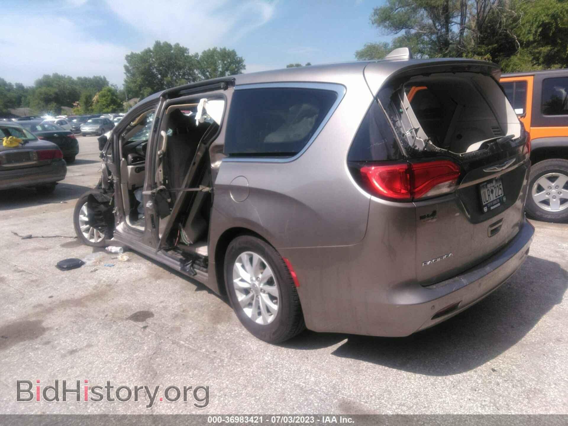 2017 CHRYSLER PACIFICA - VIN: 2C4RC1DG0HR634552 - Фото 3