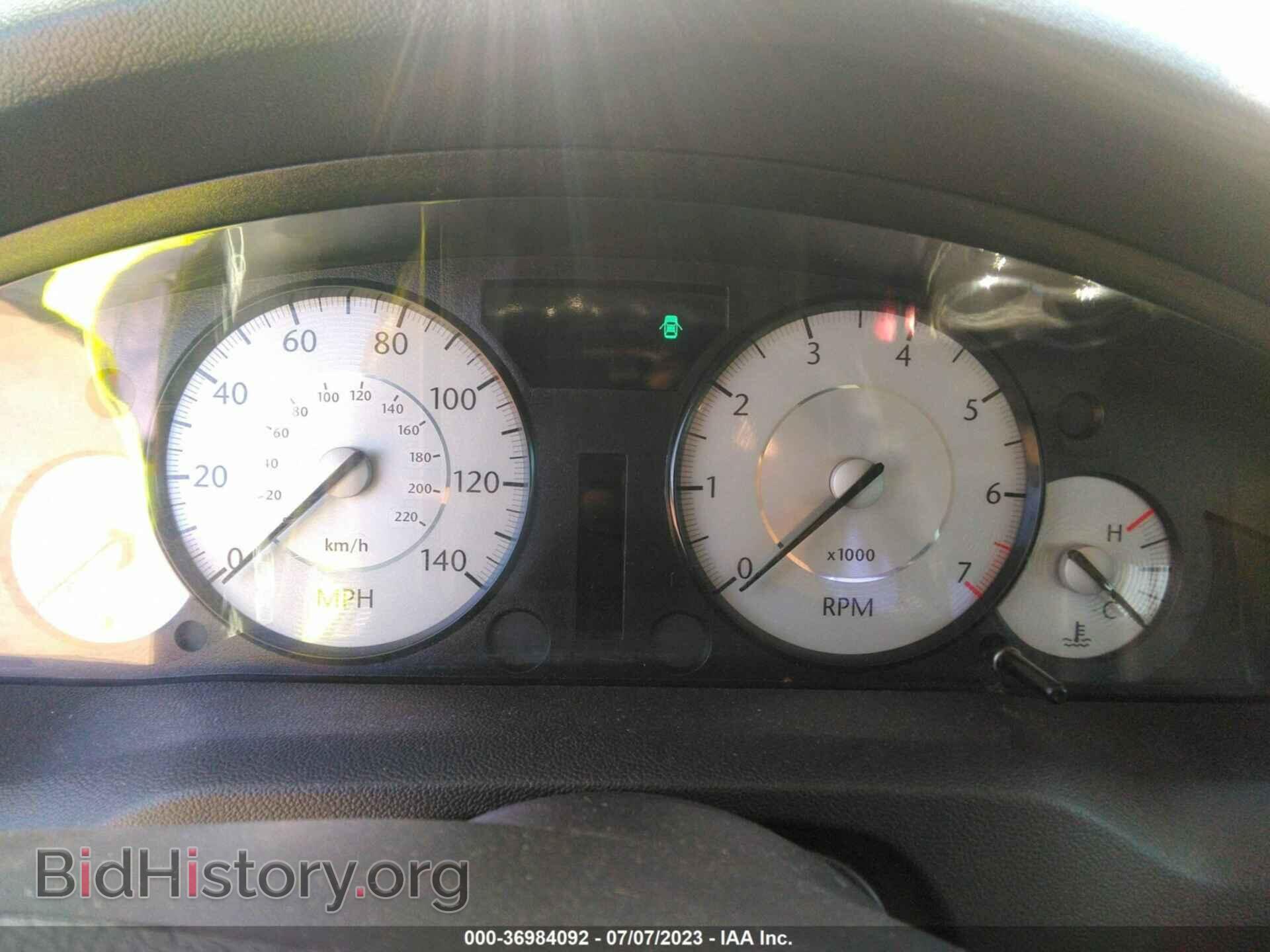 2010 CHRYSLER 300 - VIN: 2C3CA5CV2AH305449 - Фото 7