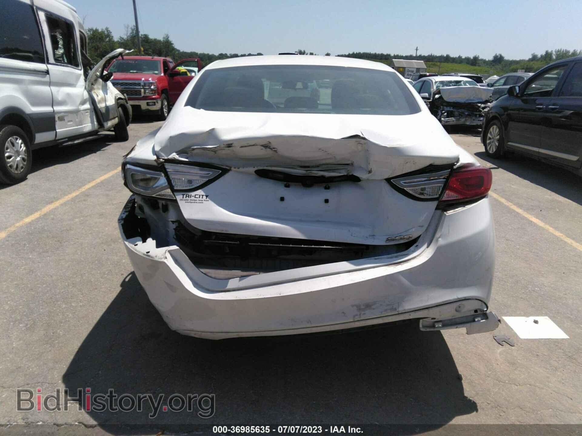 2016 CHRYSLER 200 - VIN: 1C3CCCAB5GN149379 - Фото 17