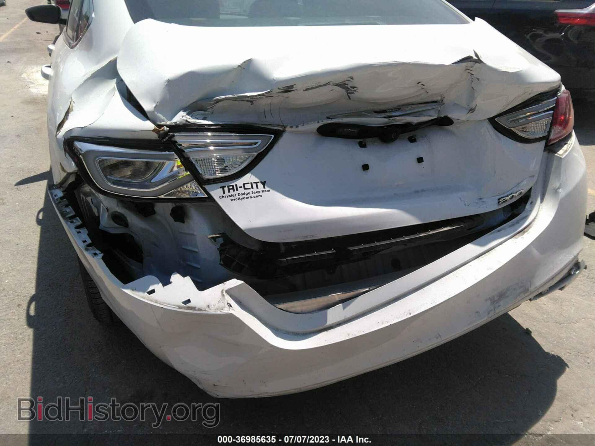 2016 CHRYSLER 200 - VIN: 1C3CCCAB5GN149379 - Фото 6