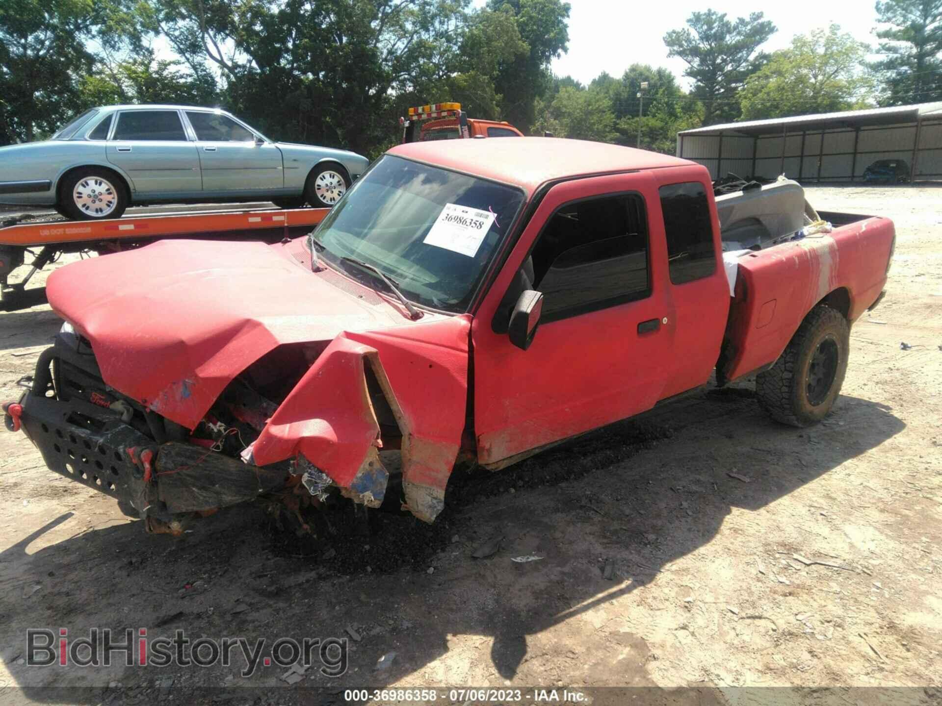 2011 FORD RANGER - VIN: 1FTLR4FE5BPA84095 - Фото 2