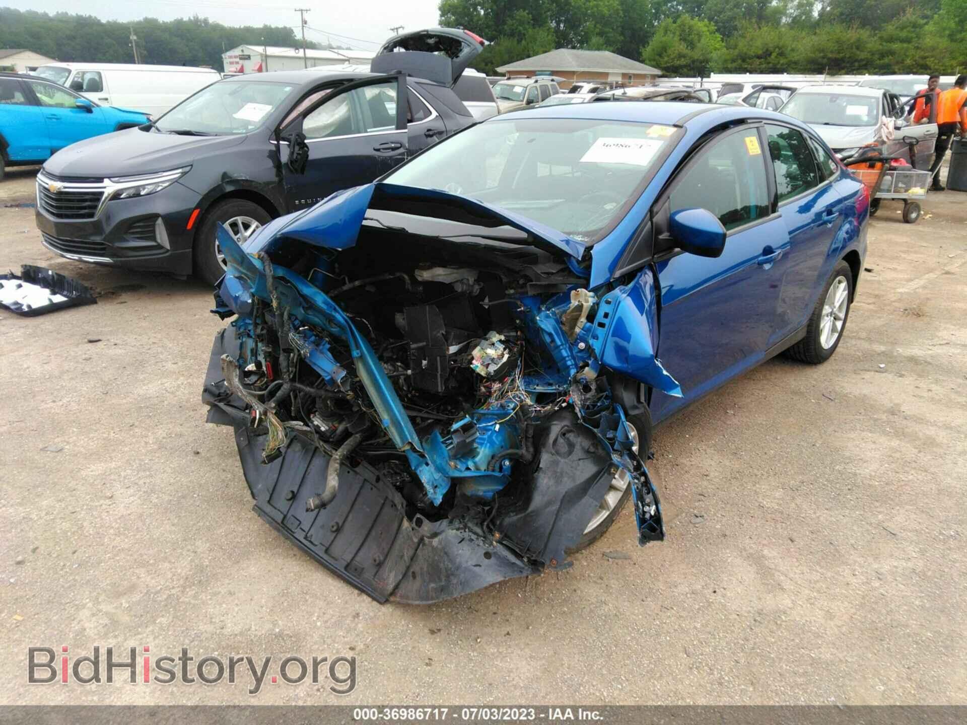 2018 FORD FOCUS - VIN: 1FADP3F25JL212891 - Фото 2