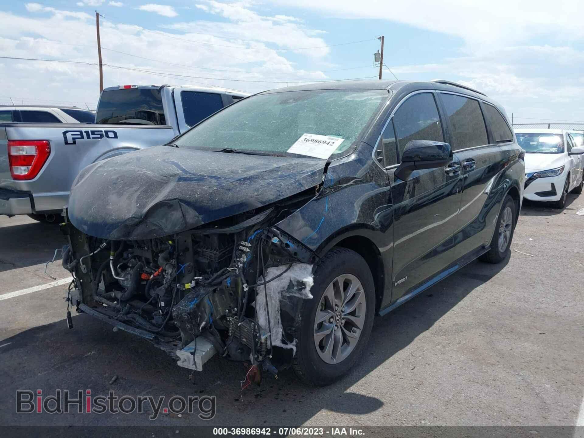2021 TOYOTA SIENNA - VIN: 5TDKRKEC5MS037545 - Фото 2