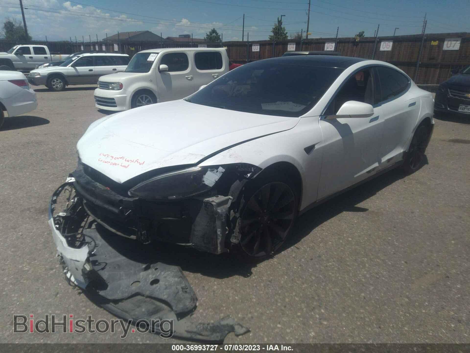 2014 TESLA MODEL S - VIN: 5YJSA1H1XEFP58638 - Фото 2