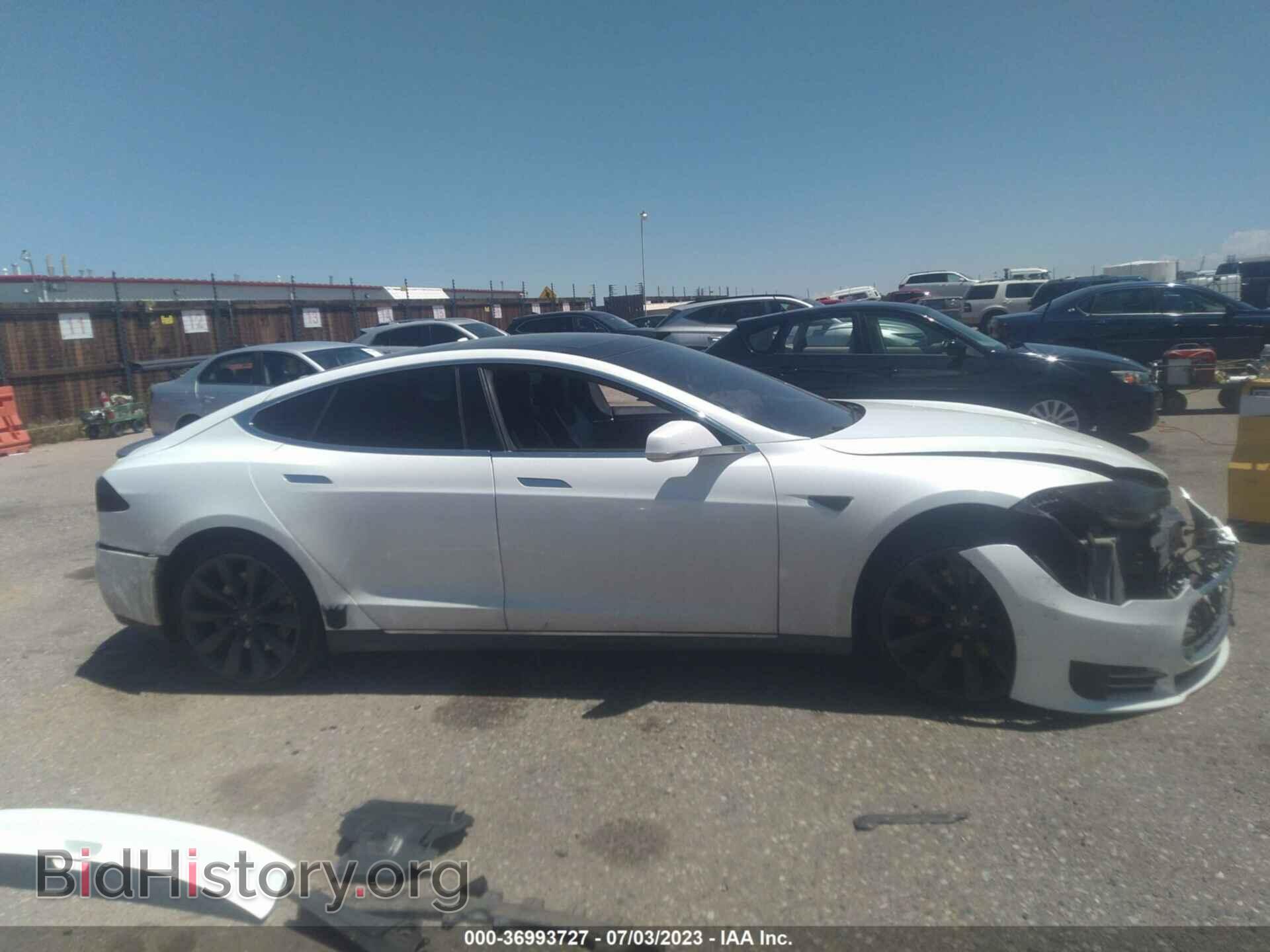 2014 TESLA MODEL S - VIN: 5YJSA1H1XEFP58638 - Фото 13