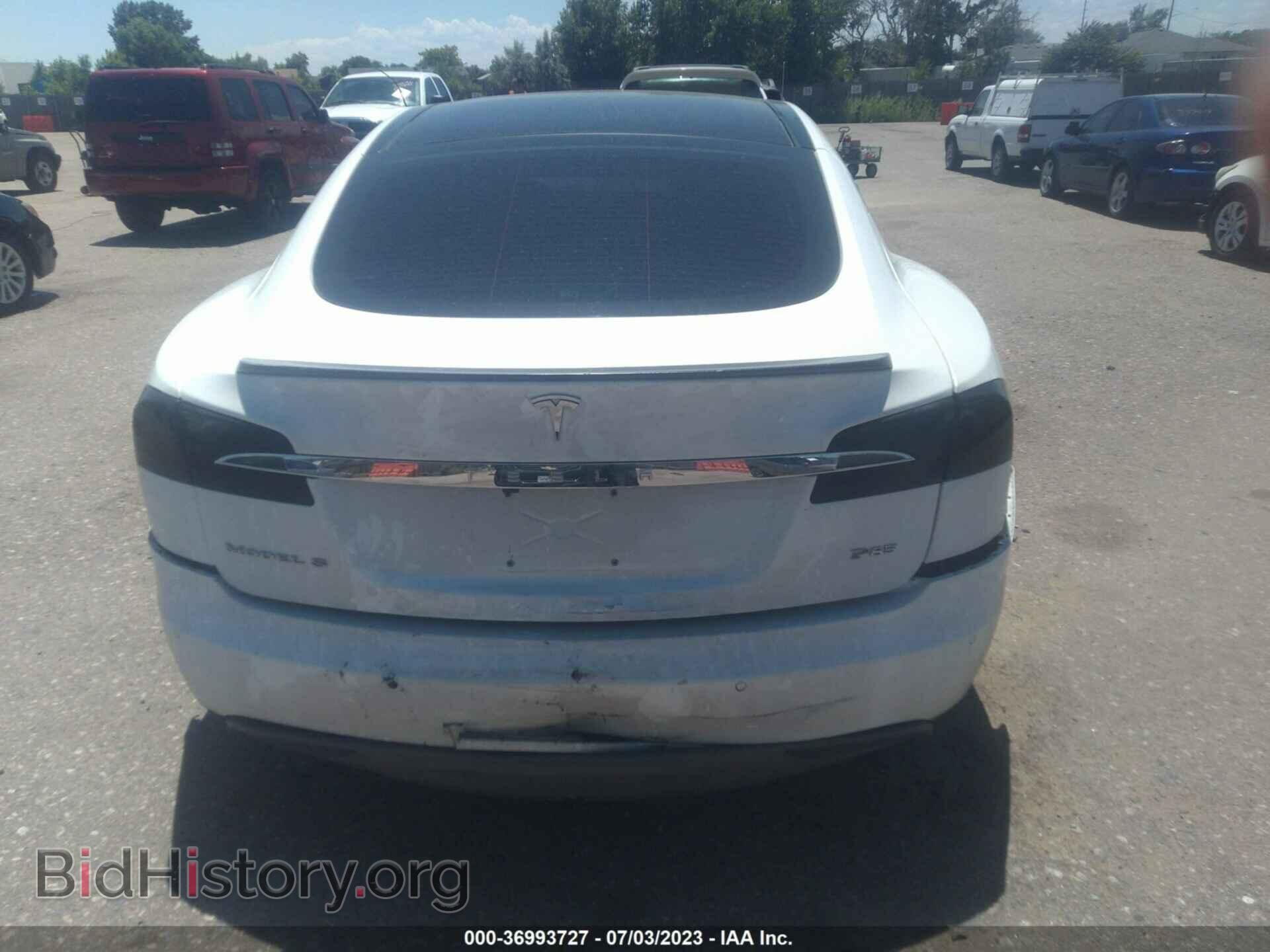 2014 TESLA MODEL S - VIN: 5YJSA1H1XEFP58638 - Фото 16