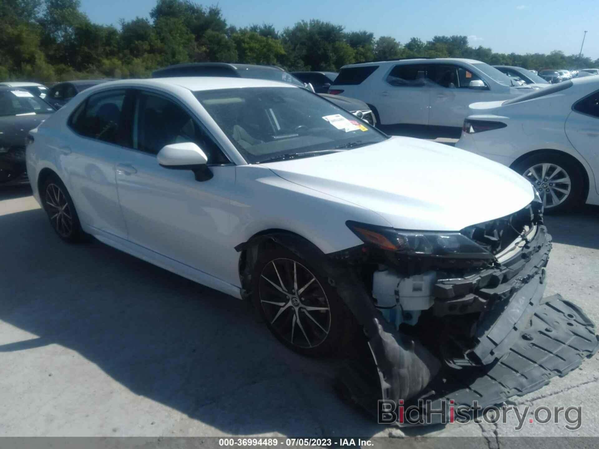 Photo 4T1G11AK9MU411585 - TOYOTA CAMRY 2021