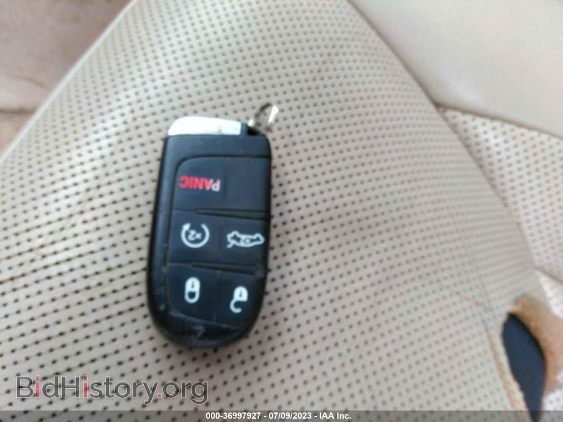 2012 CHRYSLER 300C - VIN: 2C3CCAET7CH229308 - Фото 11