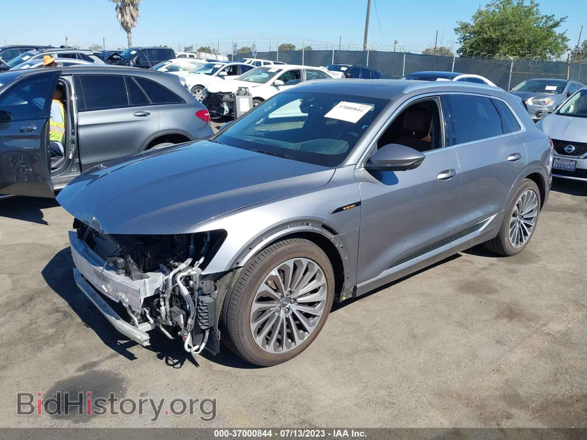 2019 AUDI E-TRON - VIN: WA1VAAGE6KB020703 - Фото 2