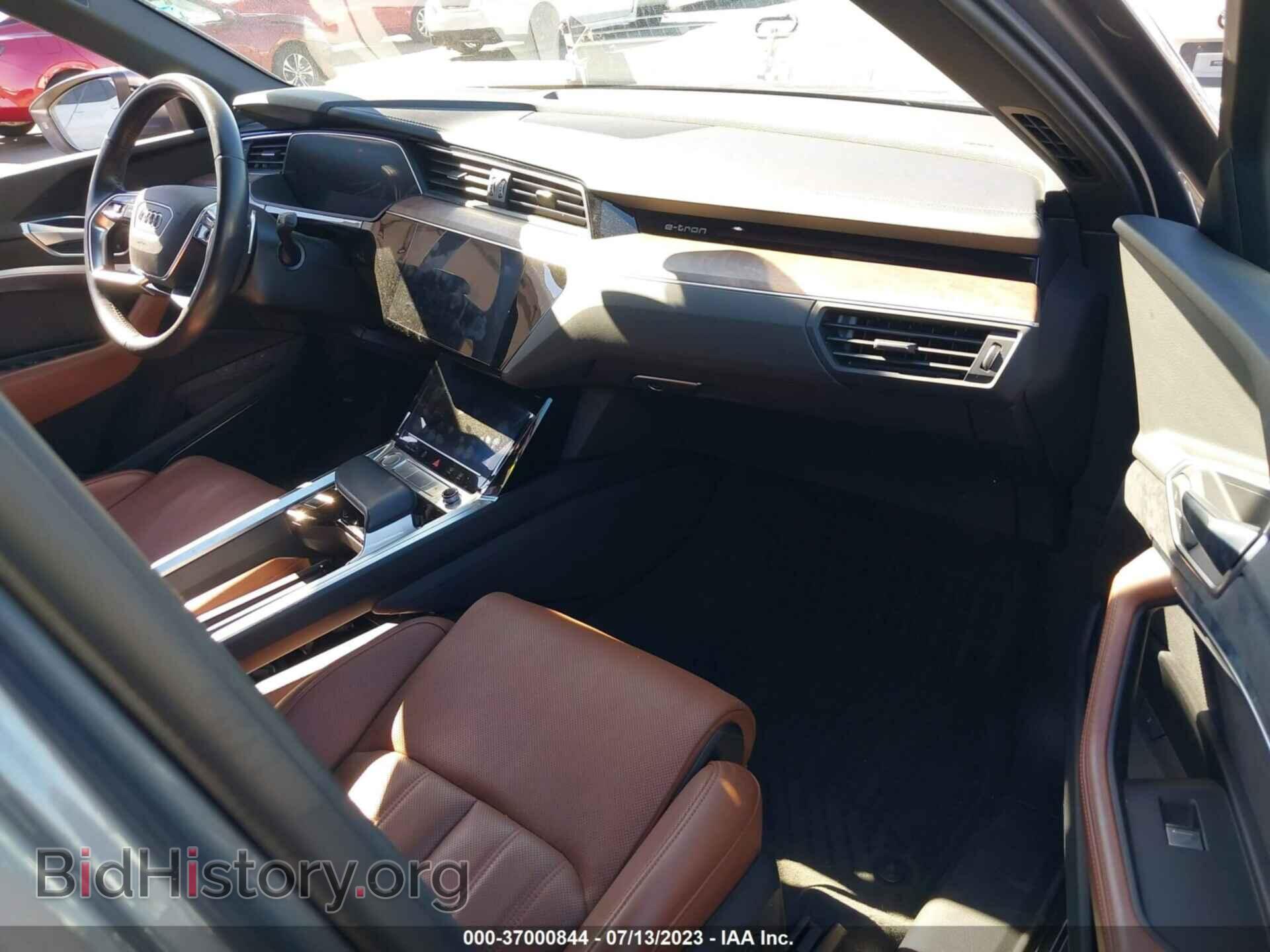 2019 AUDI E-TRON - VIN: WA1VAAGE6KB020703 - Фото 5