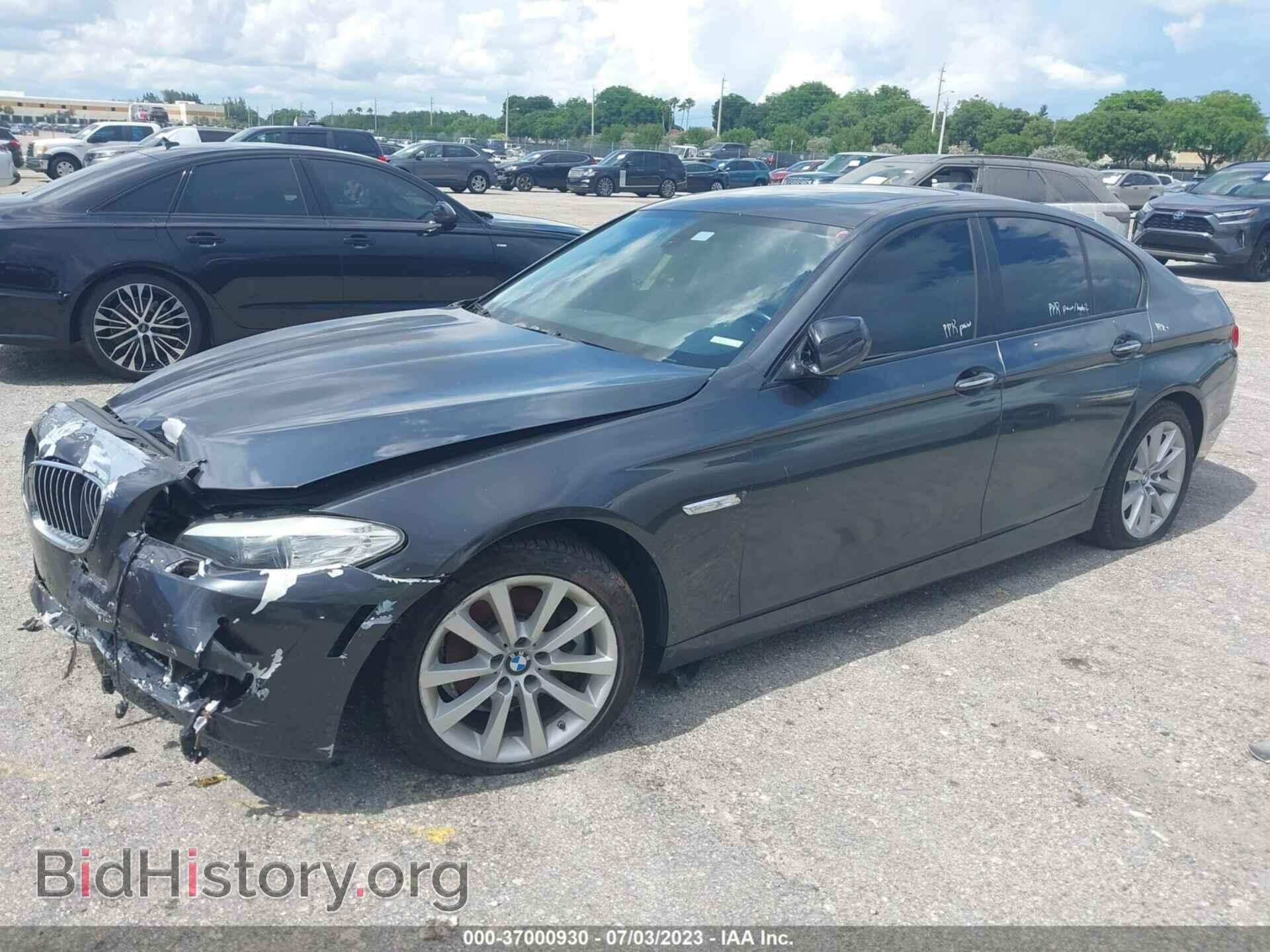 2011 BMW 528I - VIN: WBAFR1C57BC745145 - Фото 2