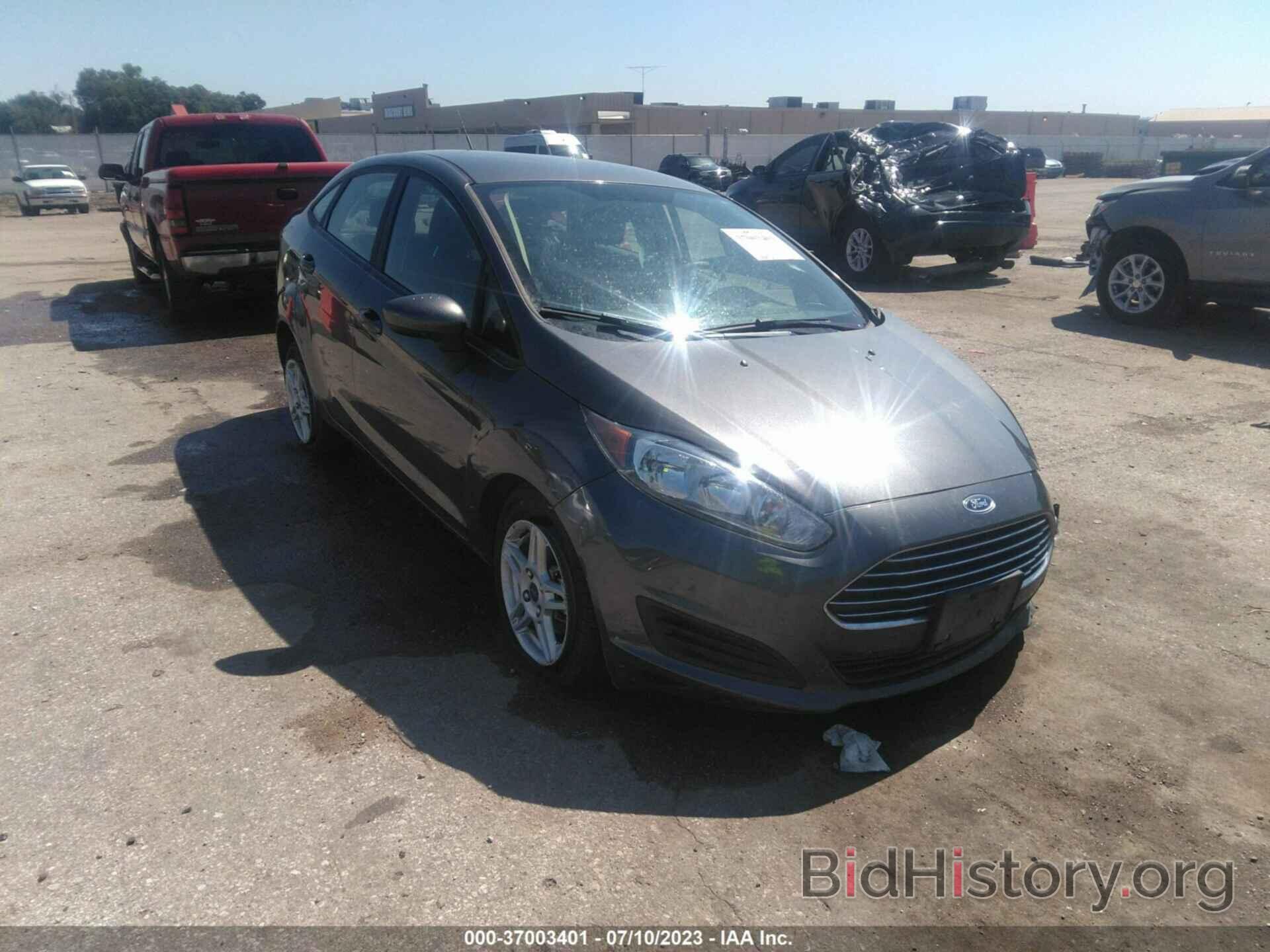 Photo 3FADP4BJ6KM135323 - FORD FIESTA 2019