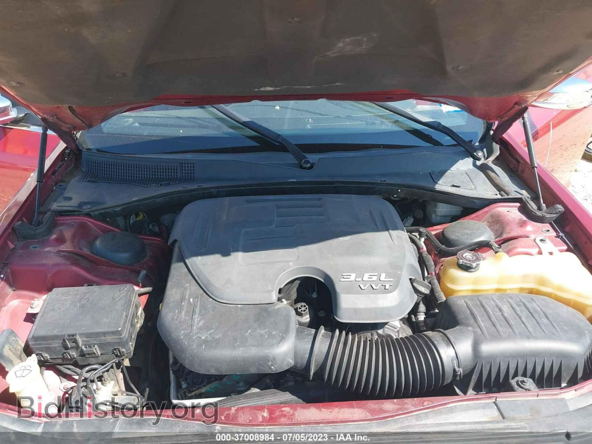 2011 CHRYSLER 300 - VIN: 2C3CA5CG2BH529520 - Фото 10