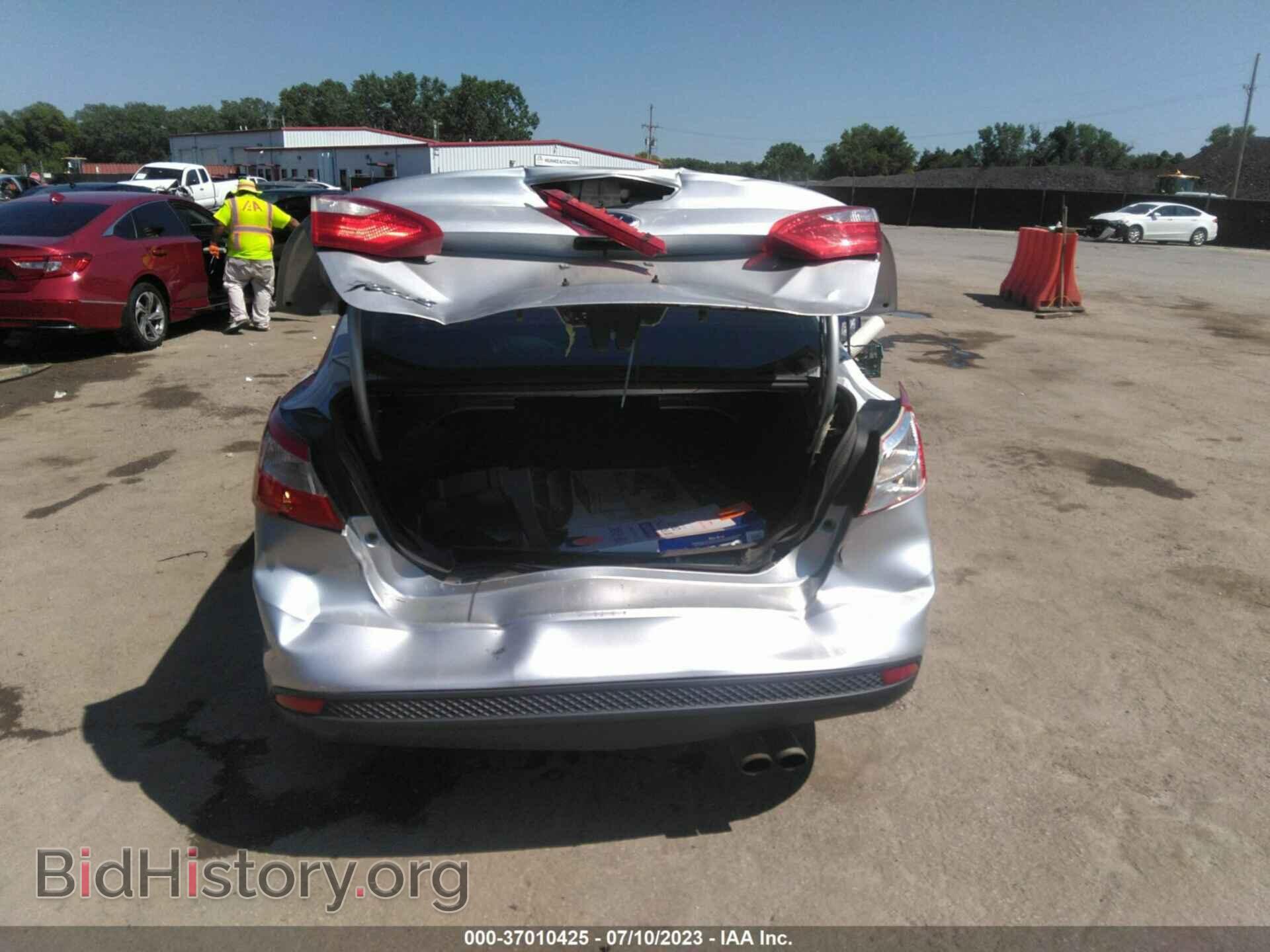 2012 FORD FOCUS - VIN: 1FAHP3E2XCL355390 - Фото 6